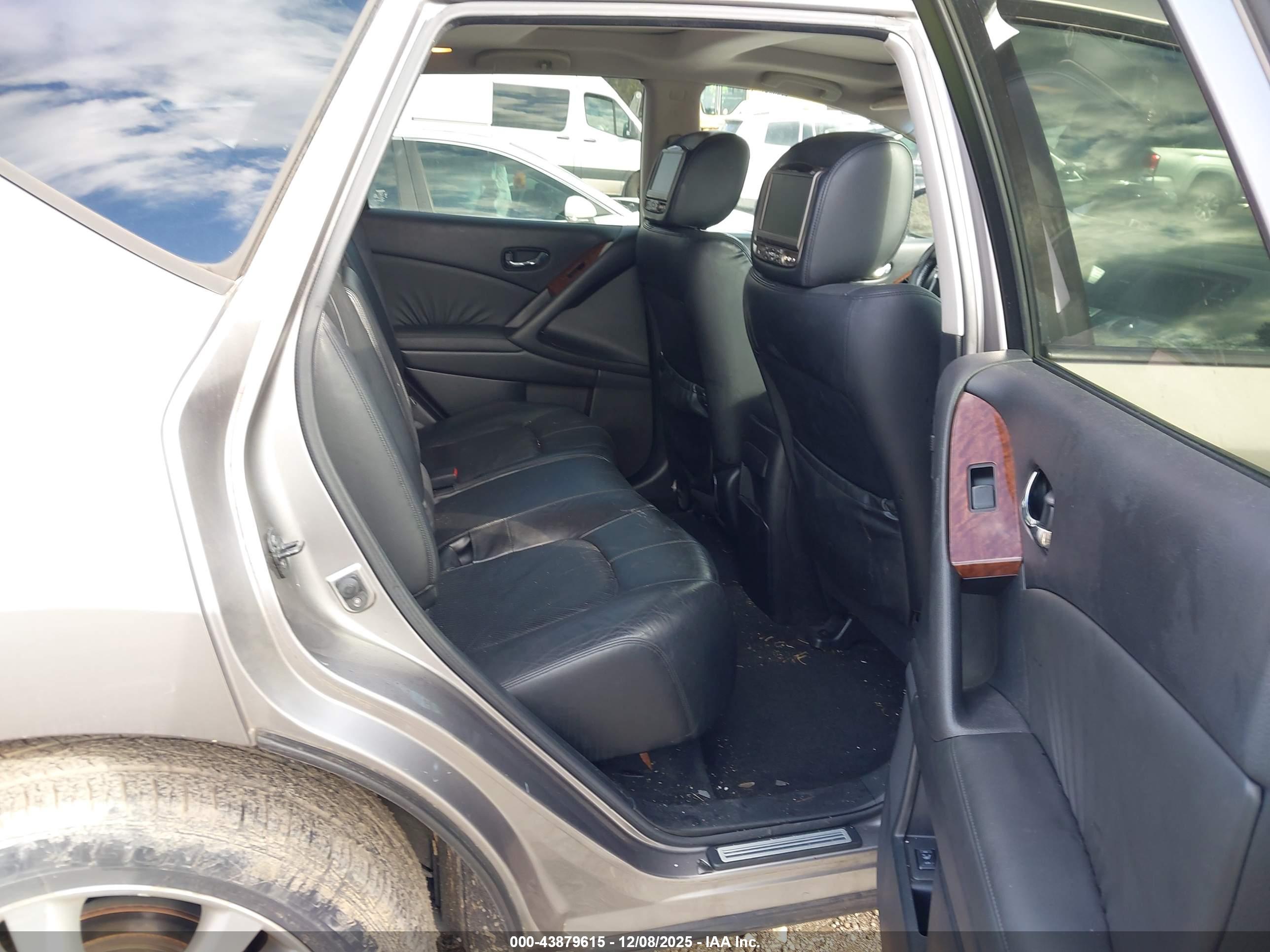 NISSAN MURANO image 8