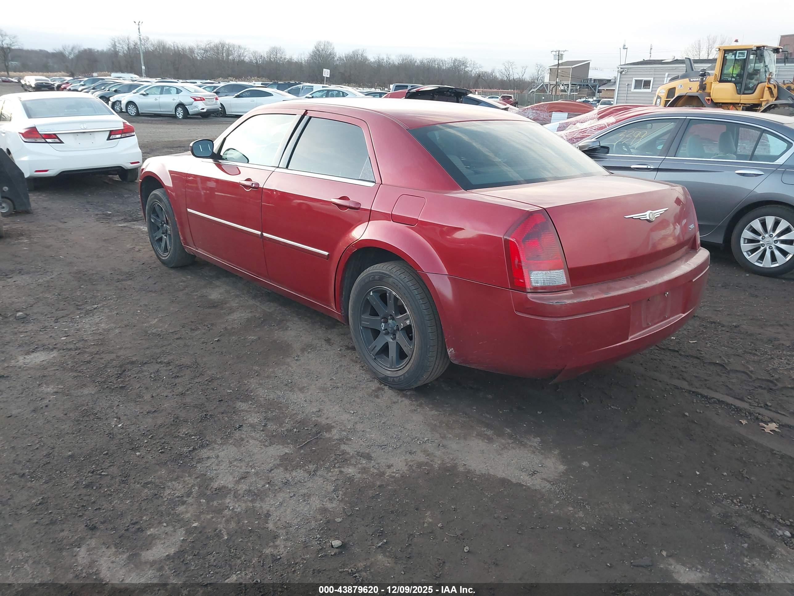 CHRYSLER 300 image 3