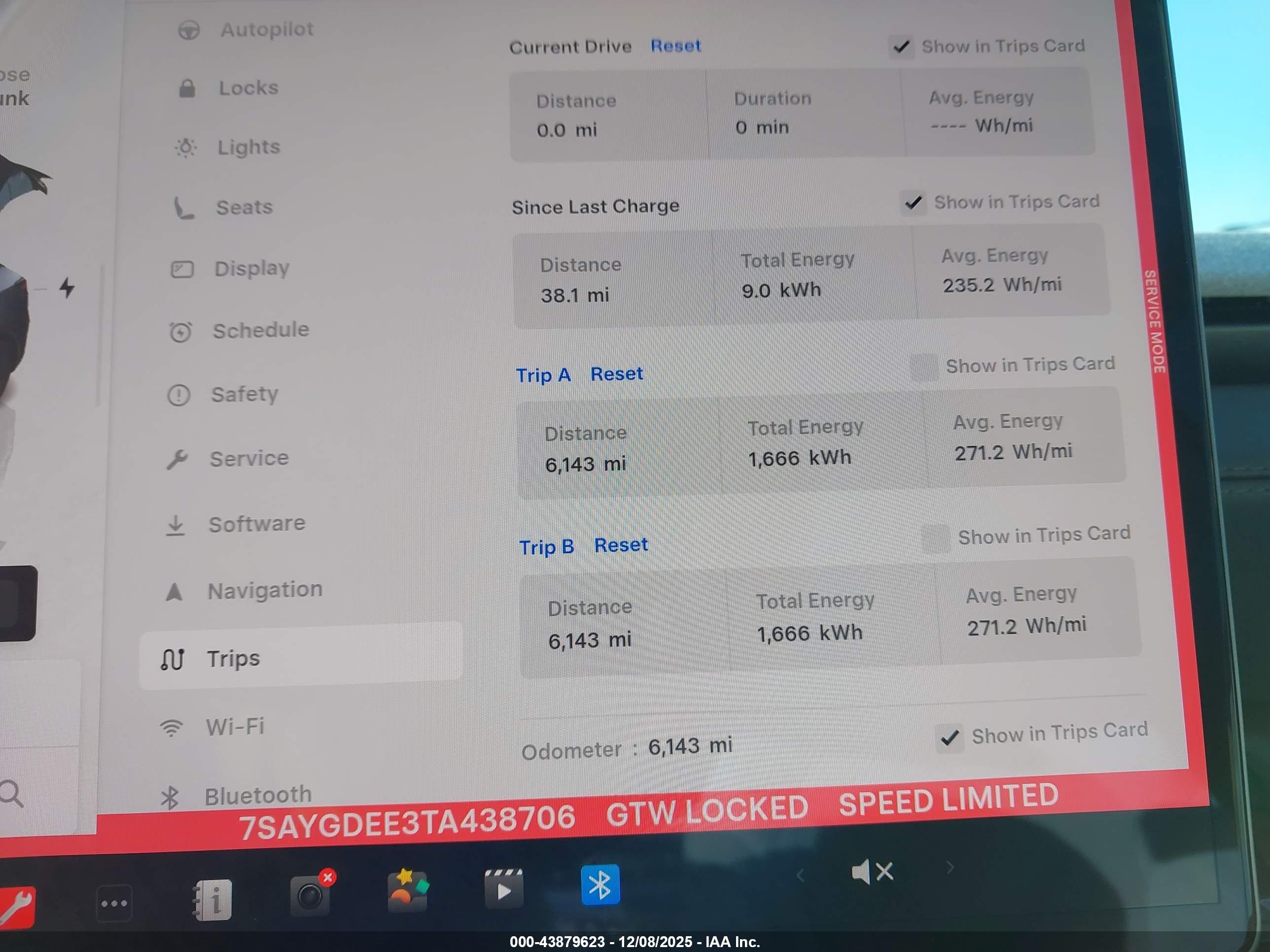 TESLA MODEL image 7