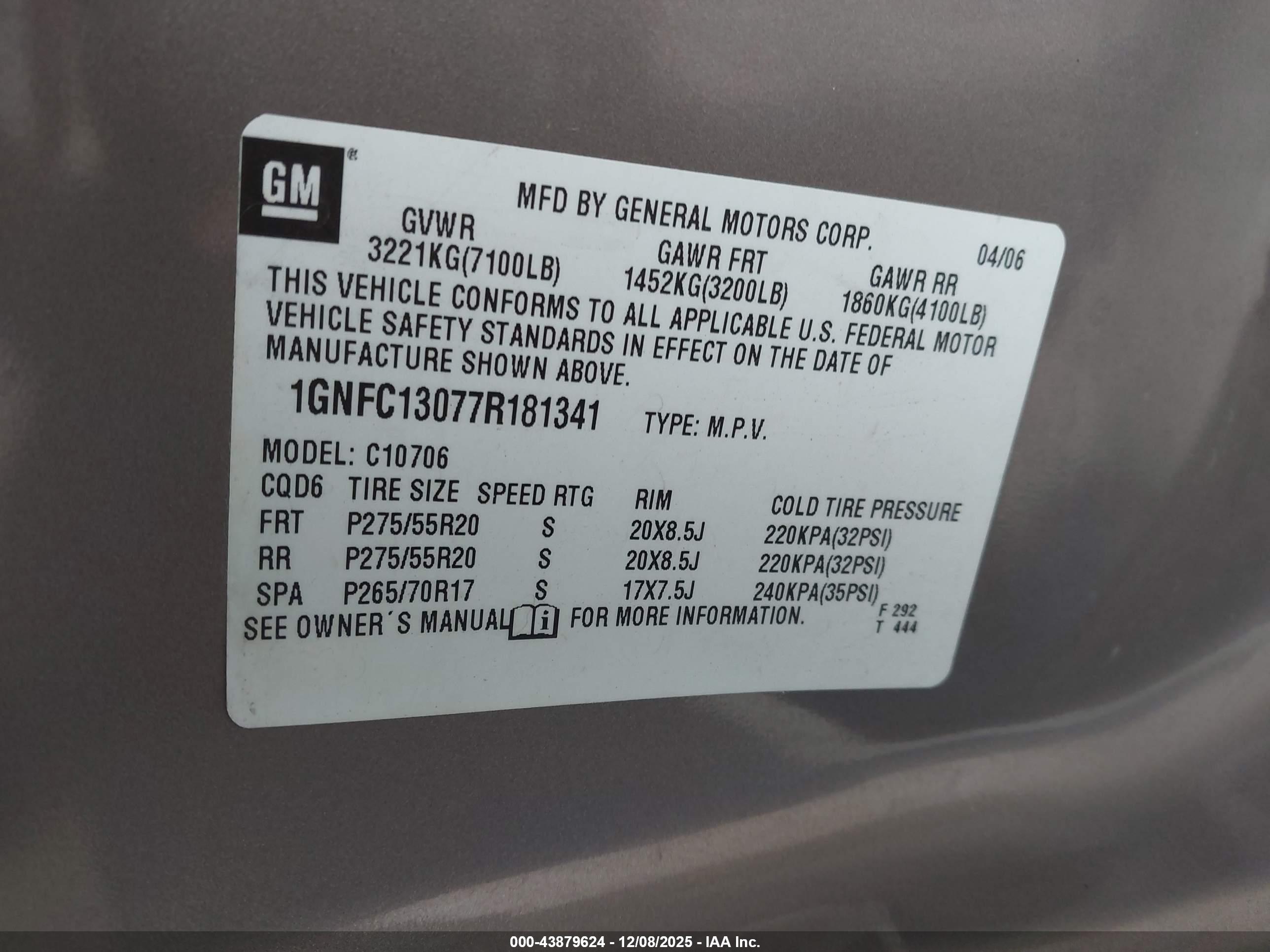 CHEVROLET TAHOE image 9