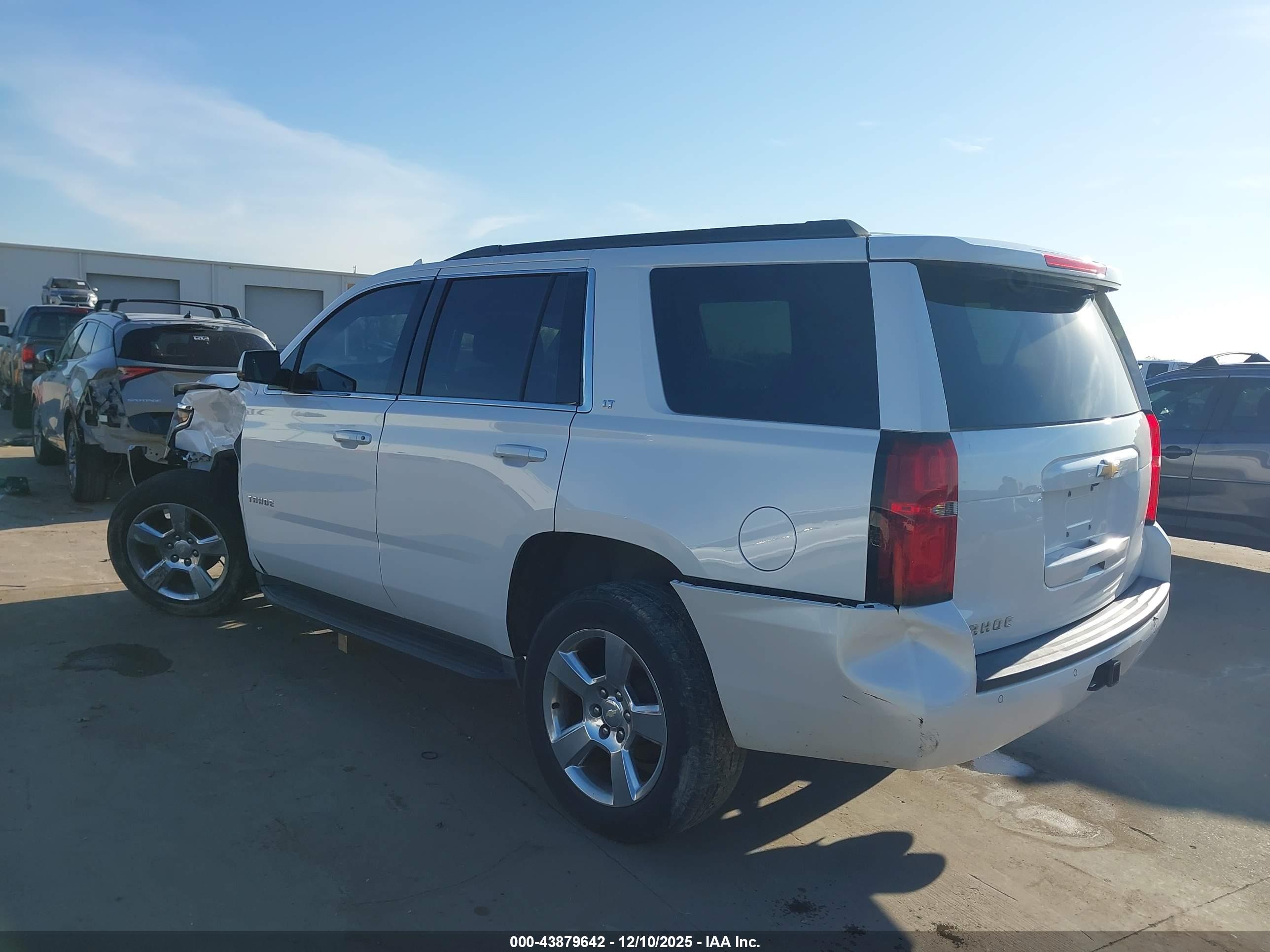 CHEVROLET TAHOE image 3