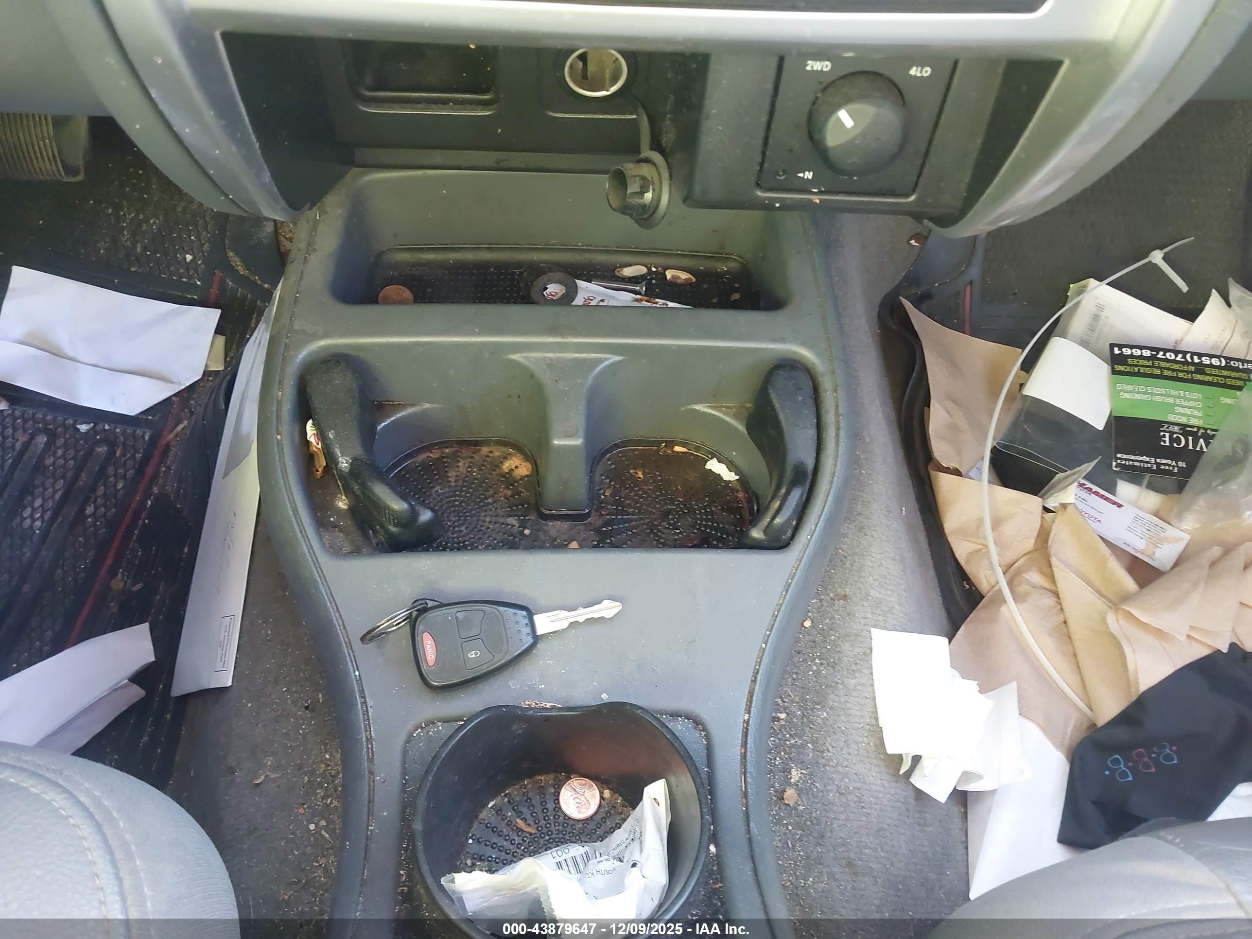 DODGE DAKOTA image 11