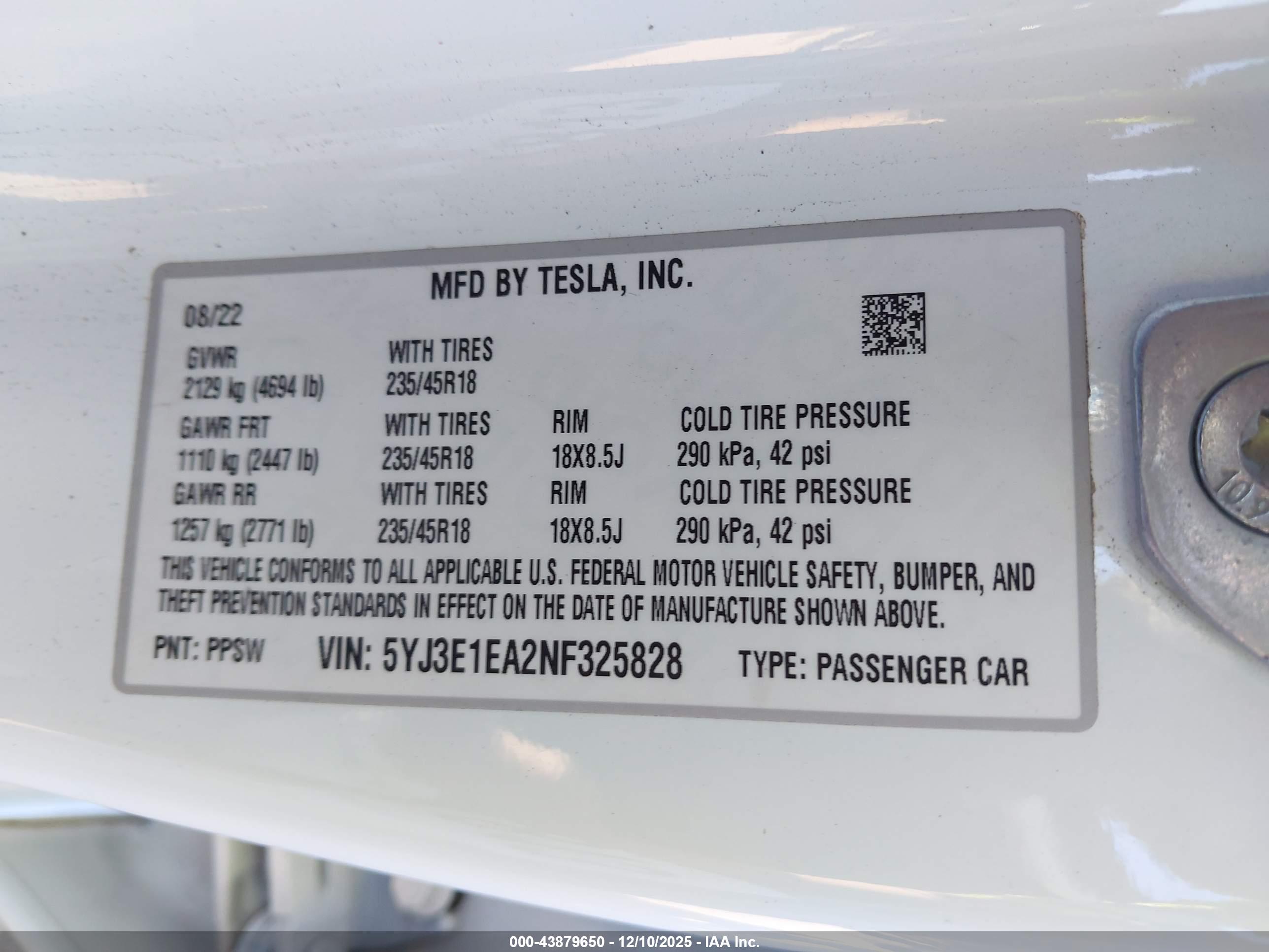 TESLA MODEL image 9