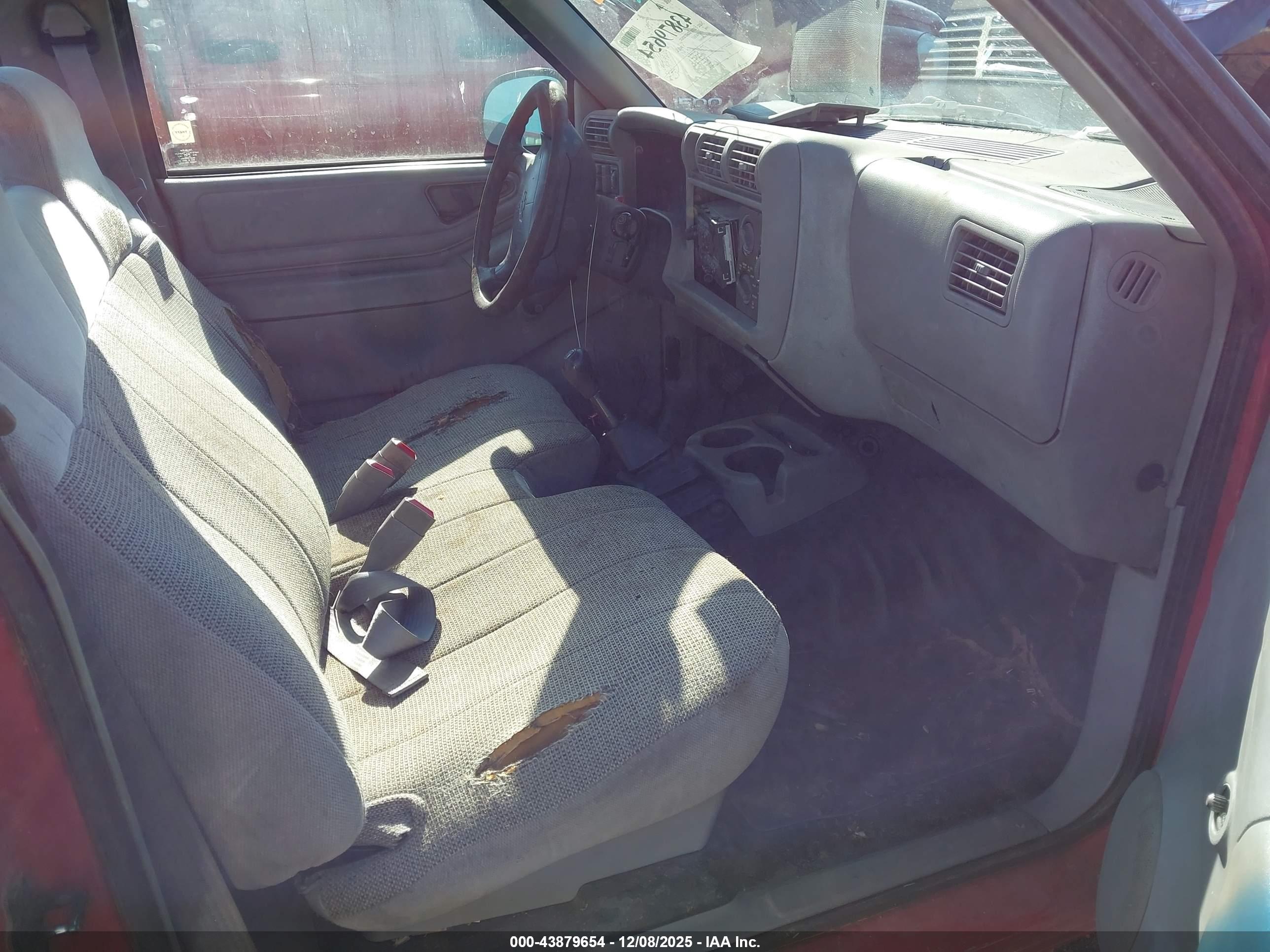 CHEVROLET S image 8