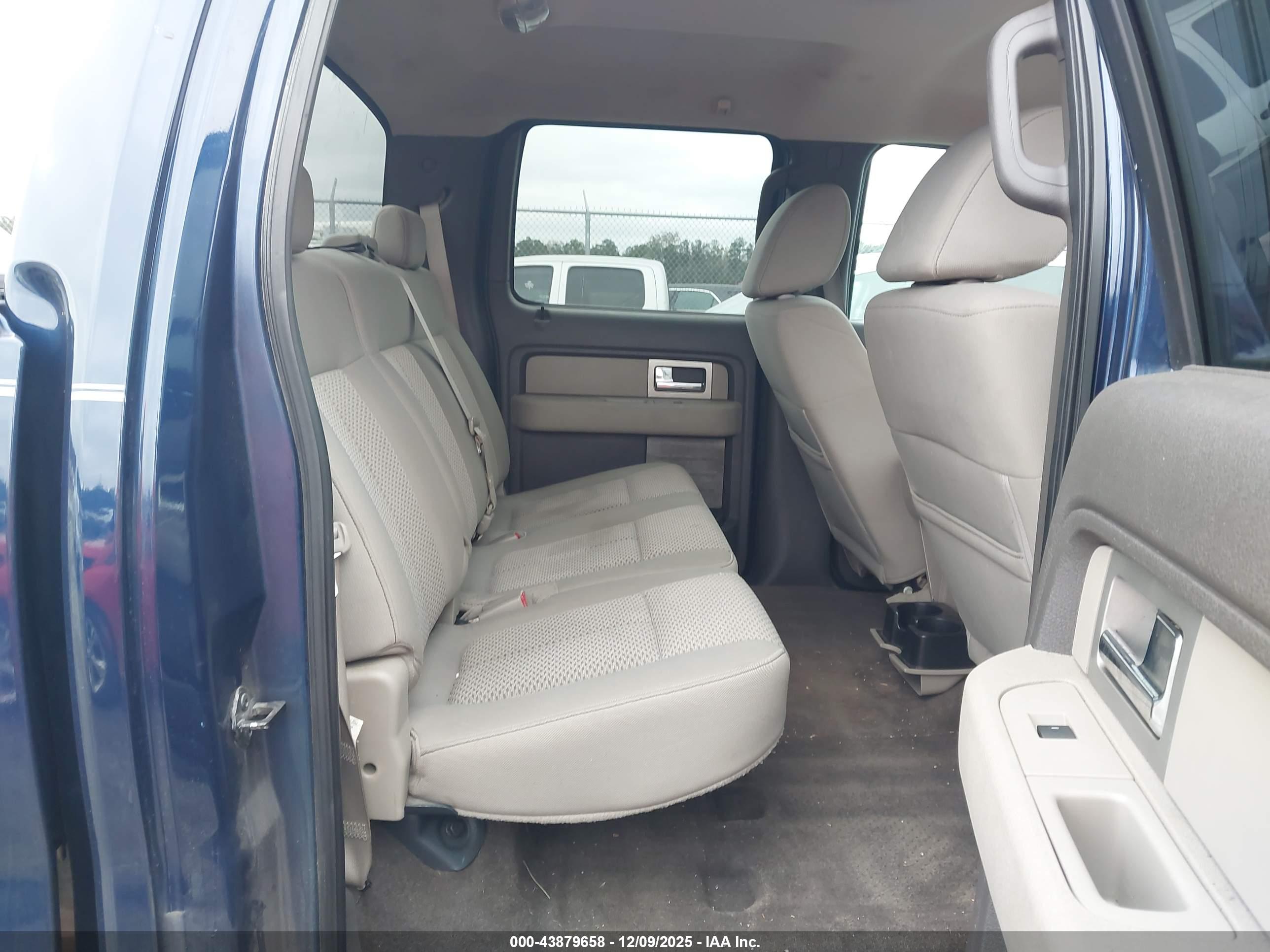 FORD F-150 image 8