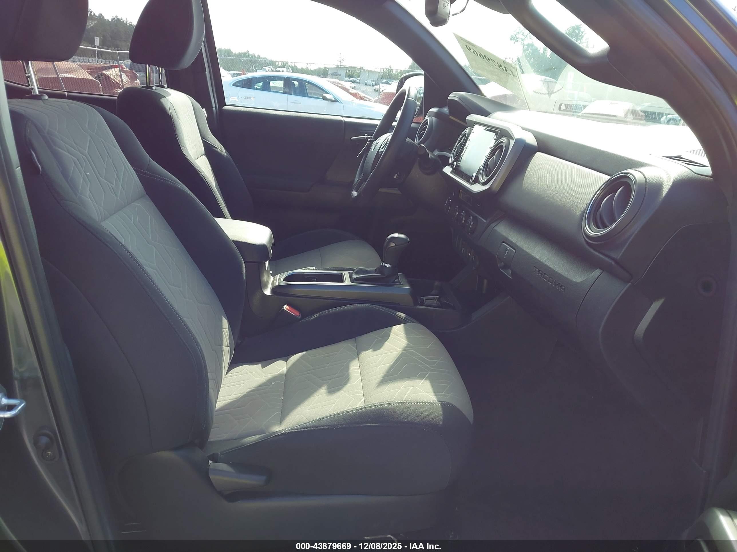 TOYOTA TACOMA image 5