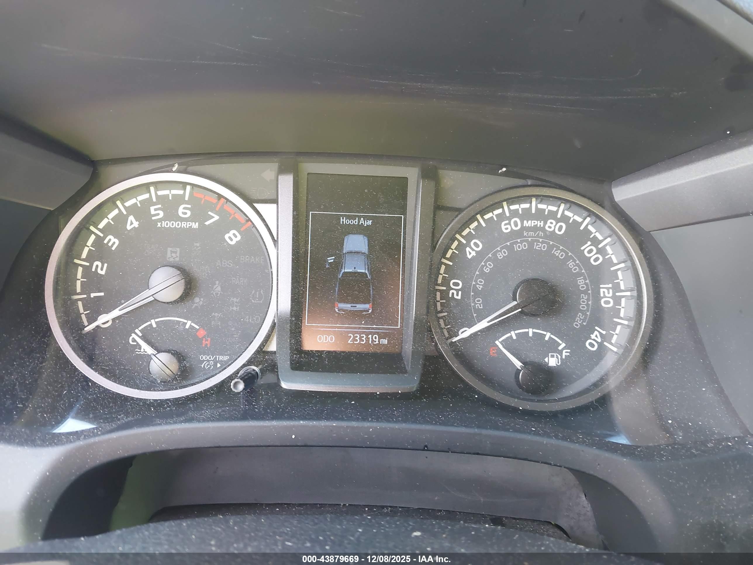 TOYOTA TACOMA image 7