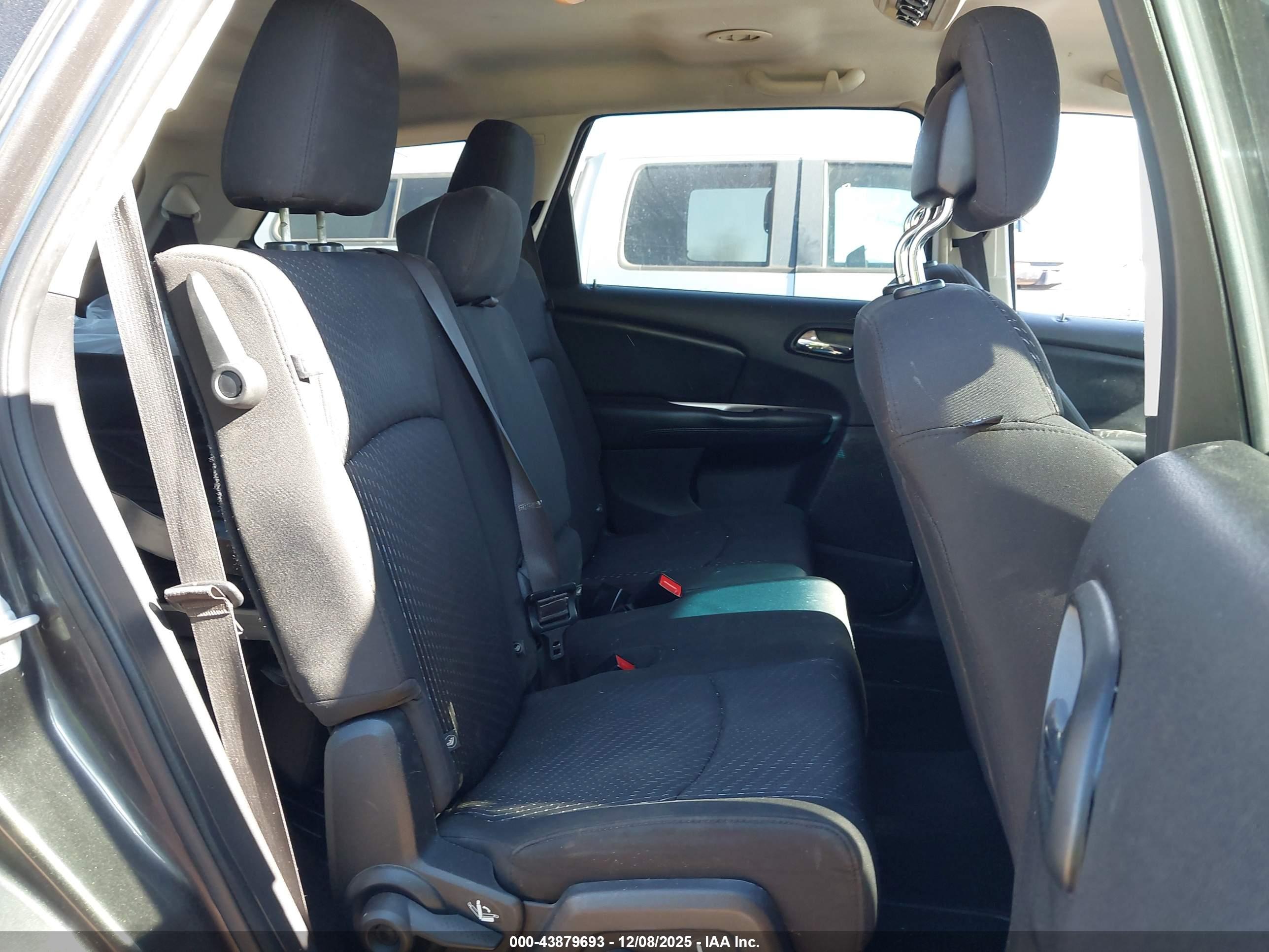 DODGE JOURNEY image 8