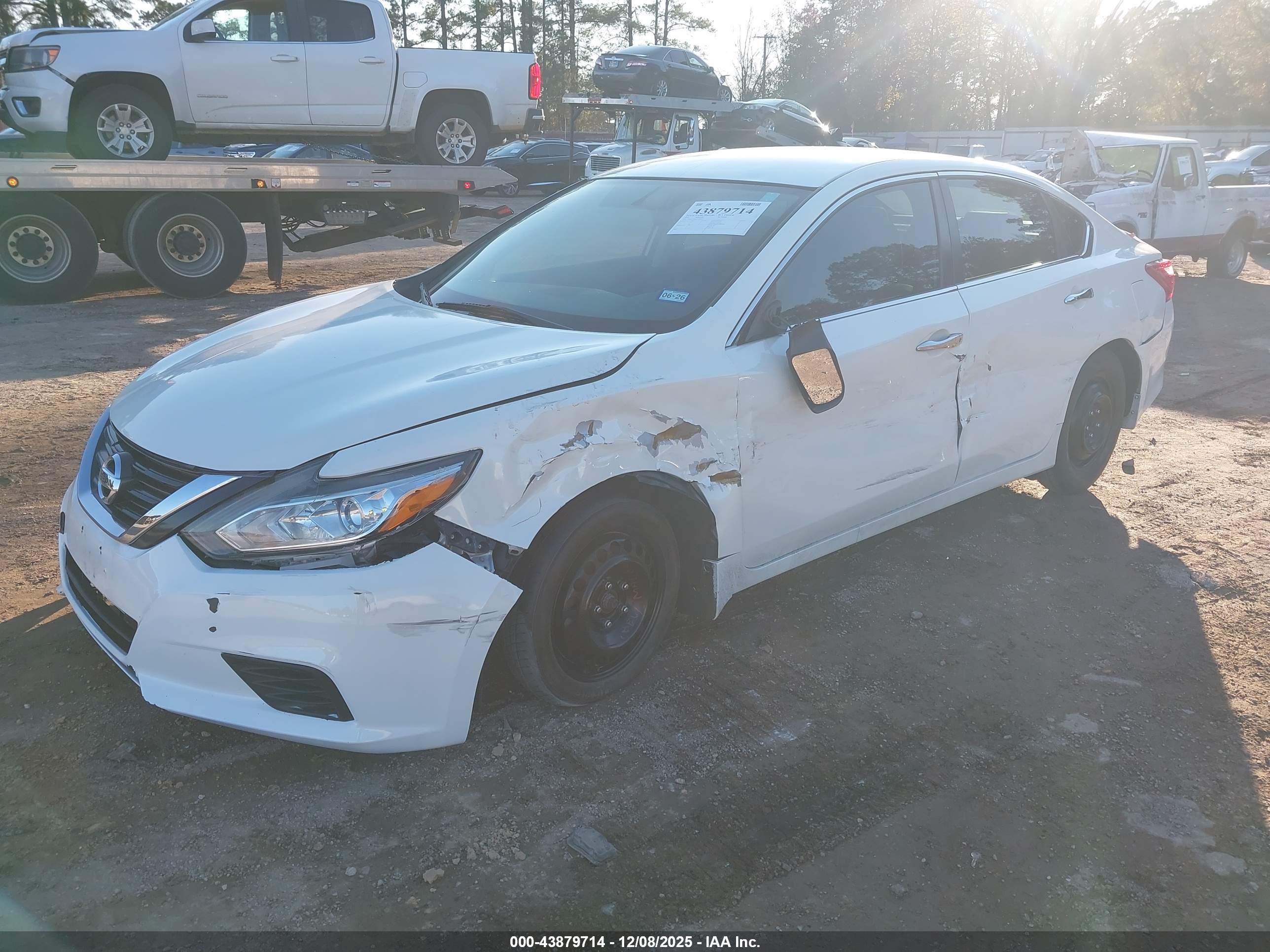 NISSAN ALTIMA image 2