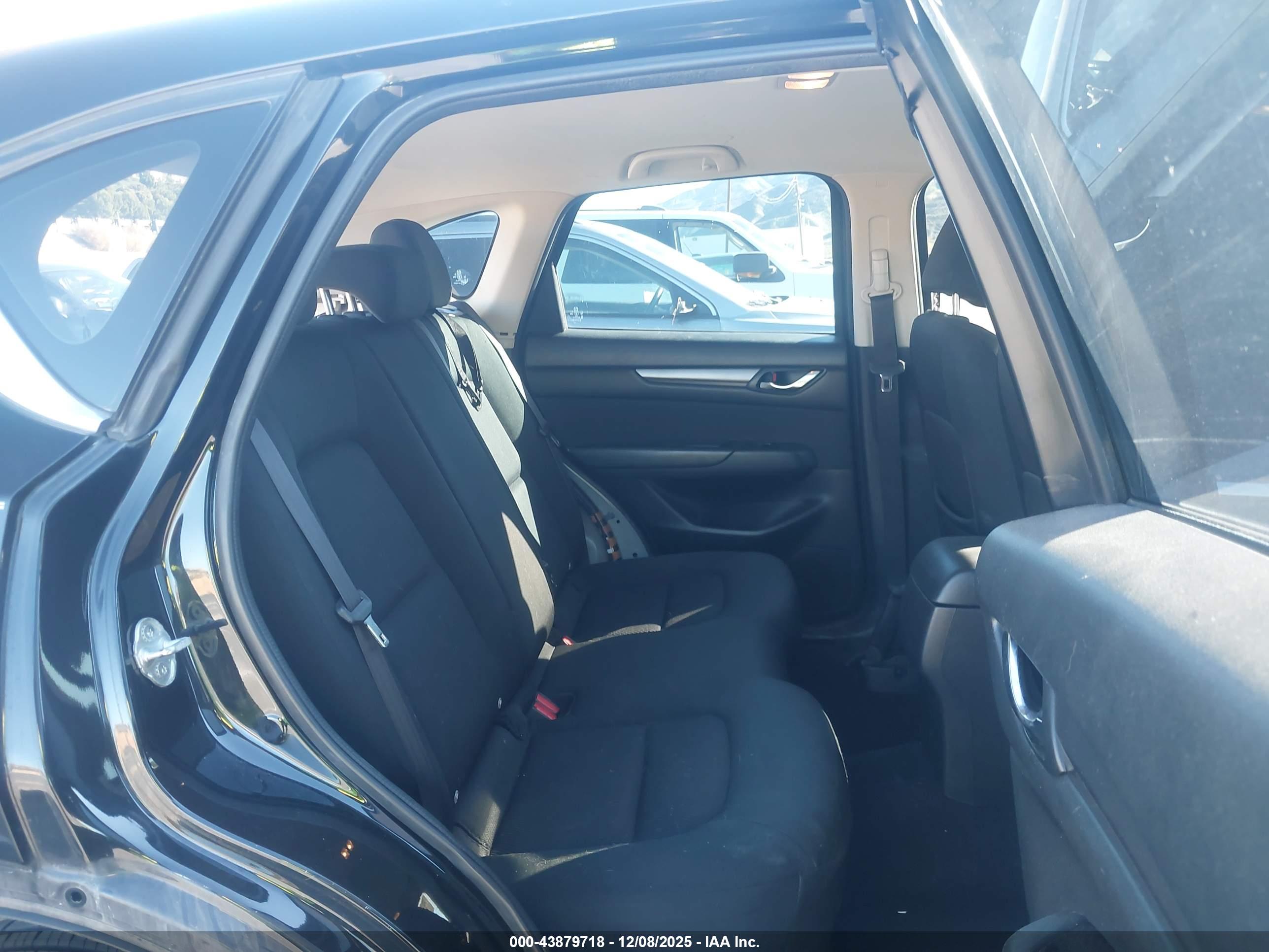 MAZDA CX-5 image 8