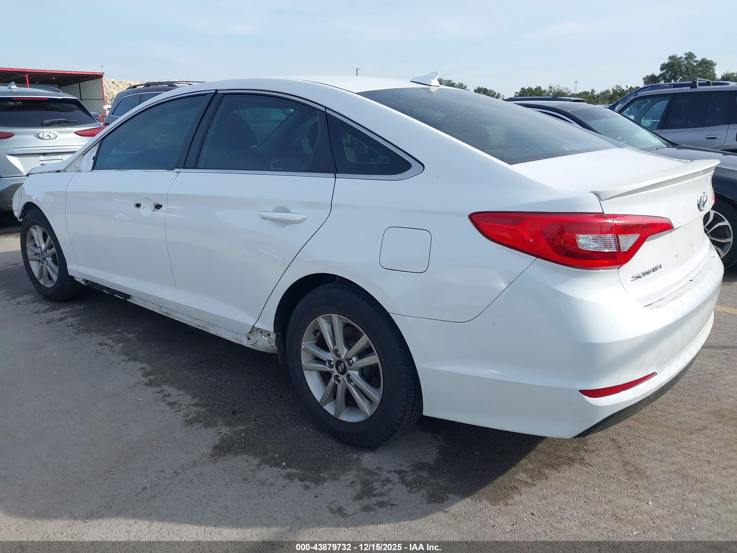 HYUNDAI SONATA image 3