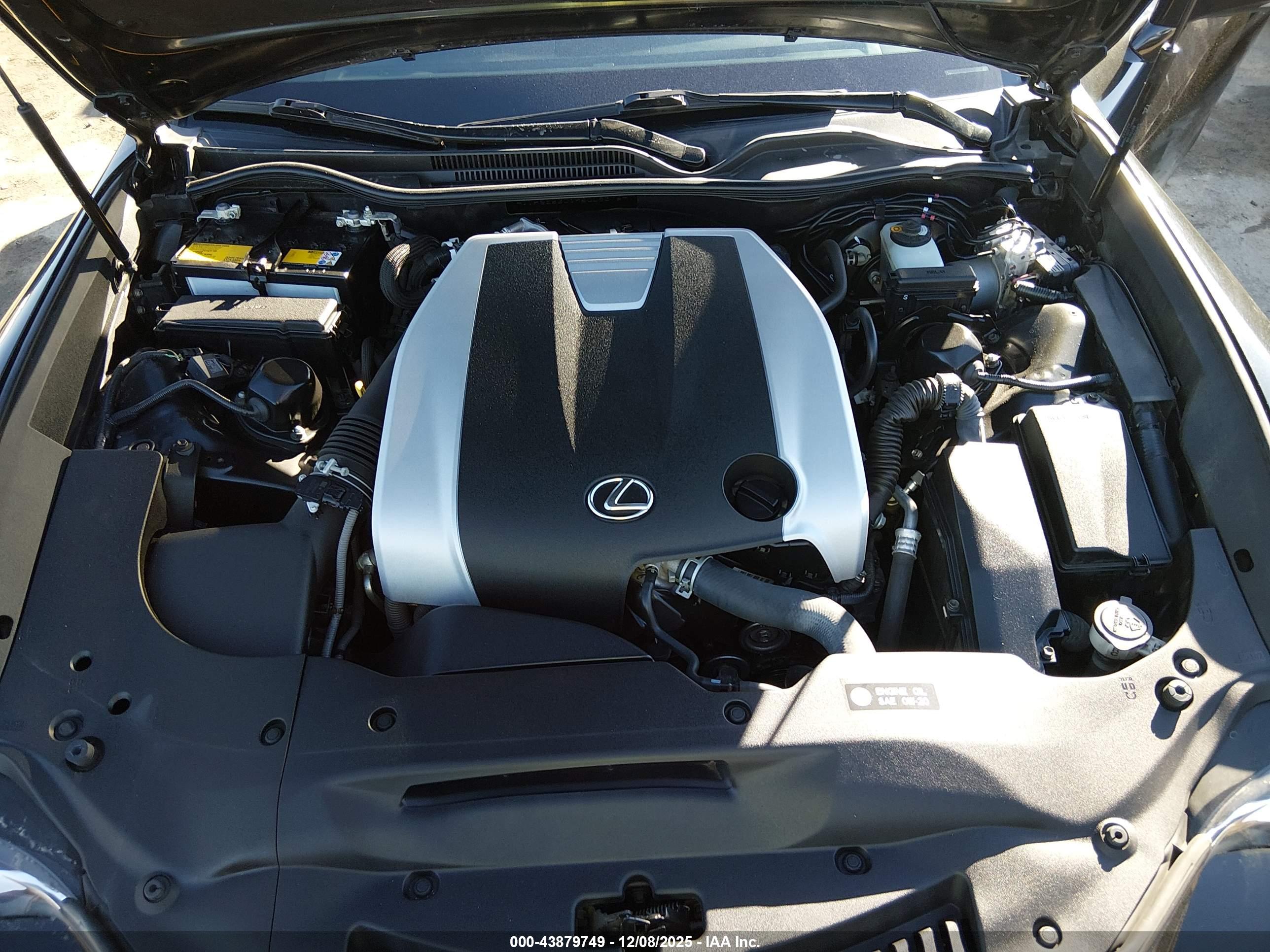 LEXUS RC image 10