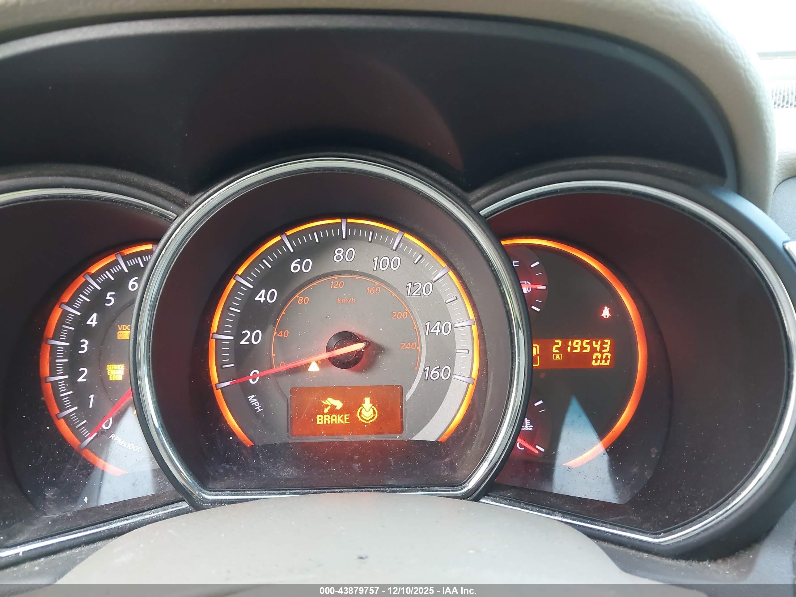 NISSAN MURANO image 7