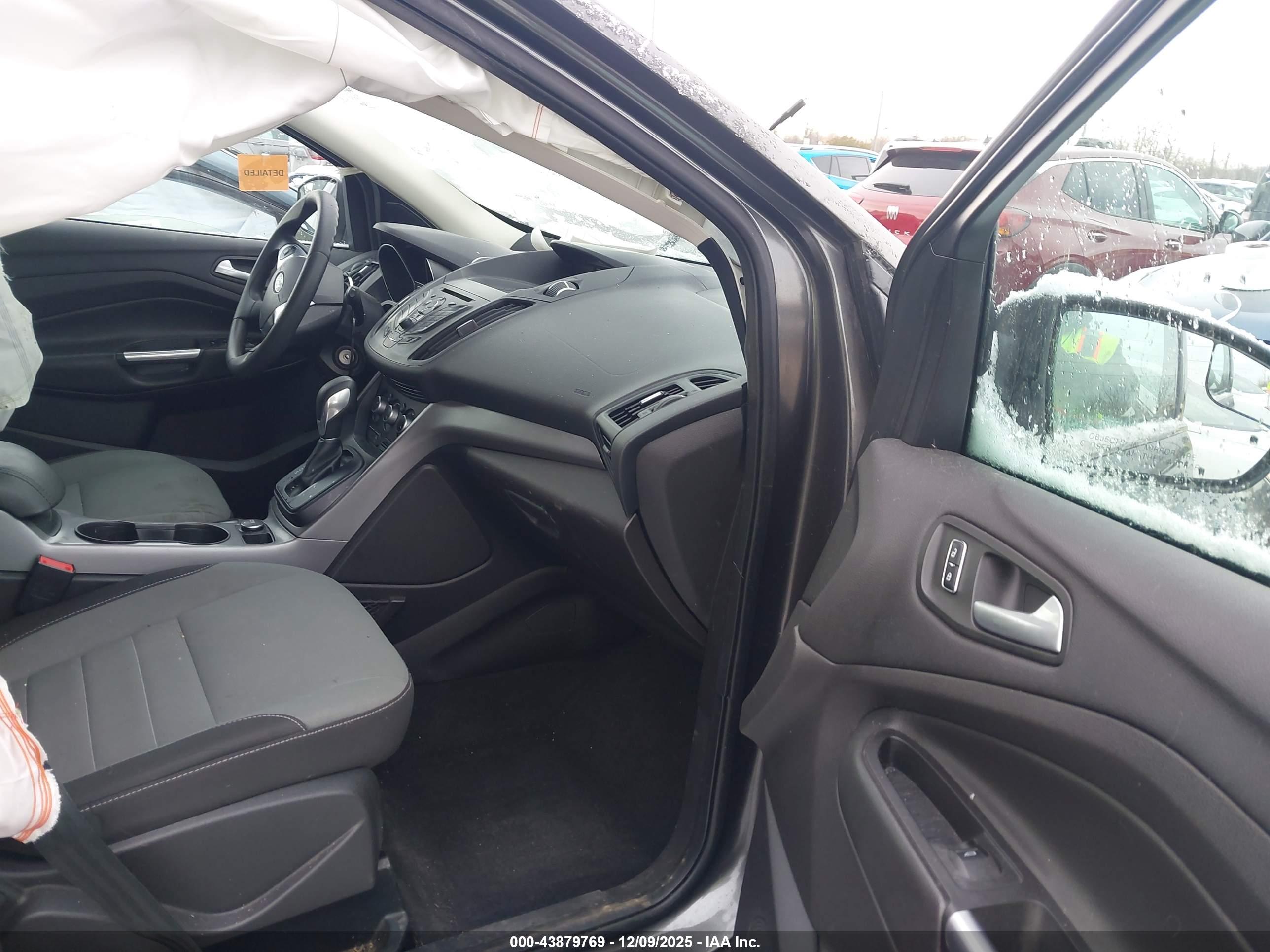FORD ESCAPE image 5