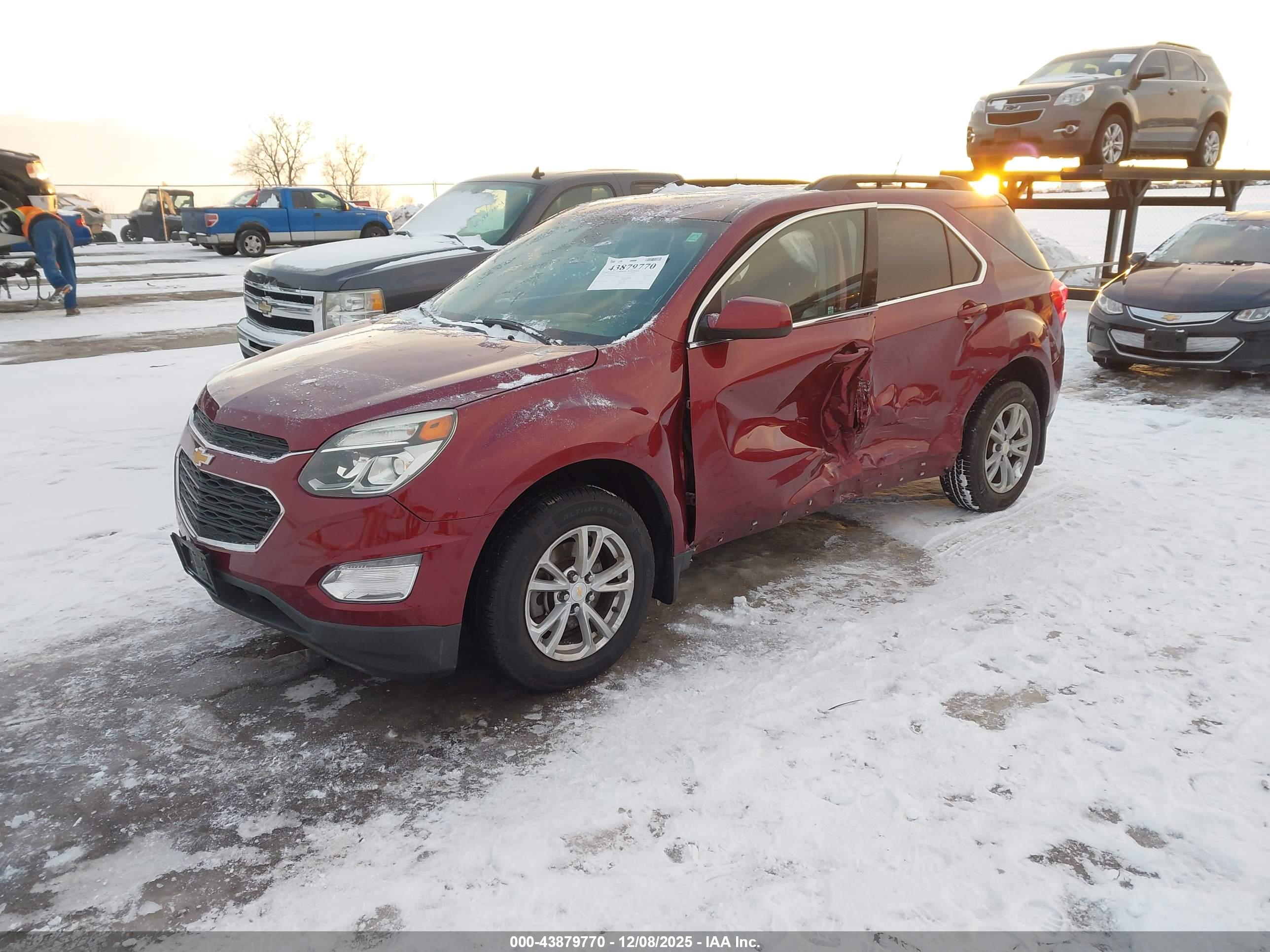 CHEVROLET EQUINOX image 2