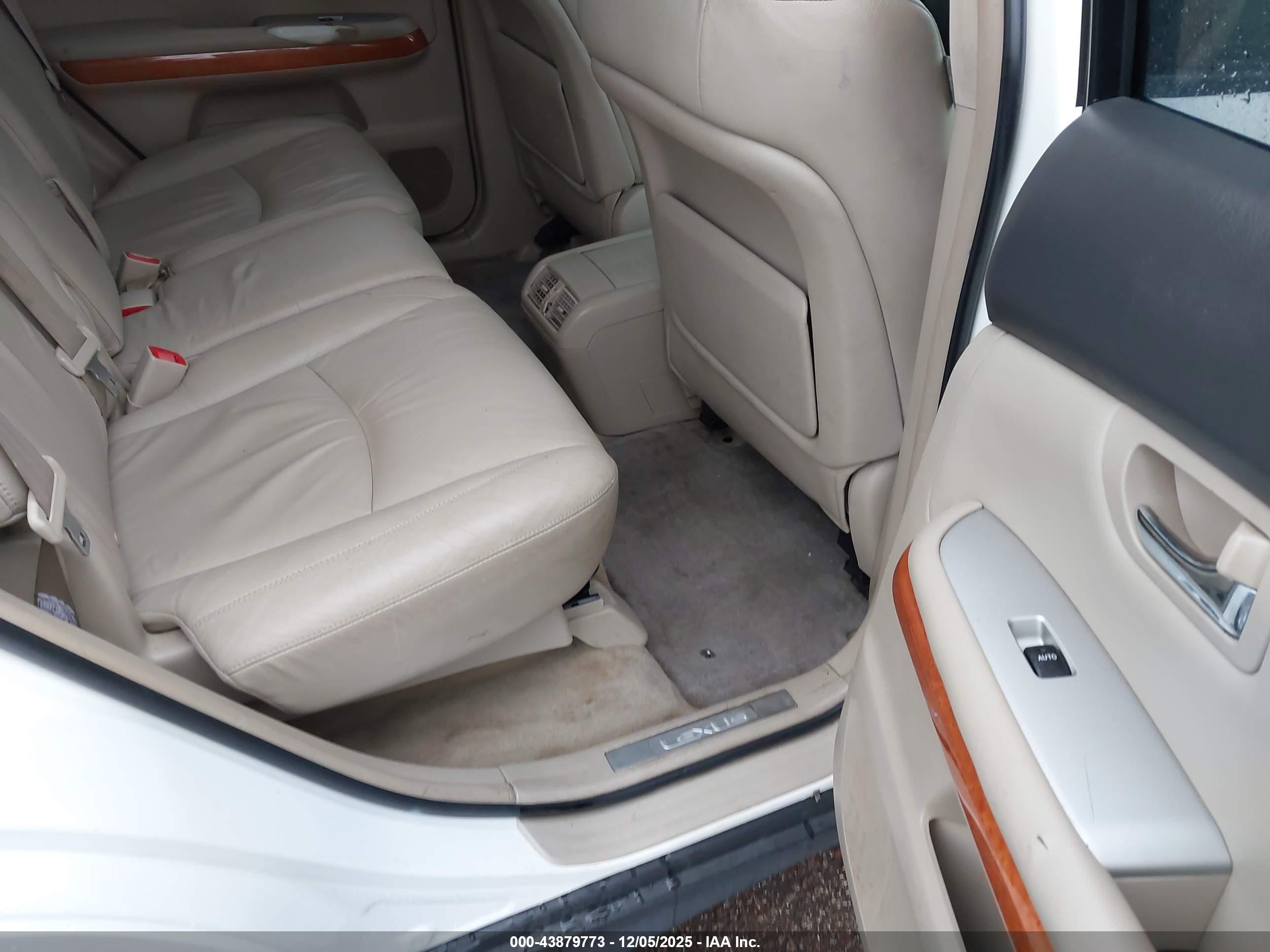 LEXUS RX image 8