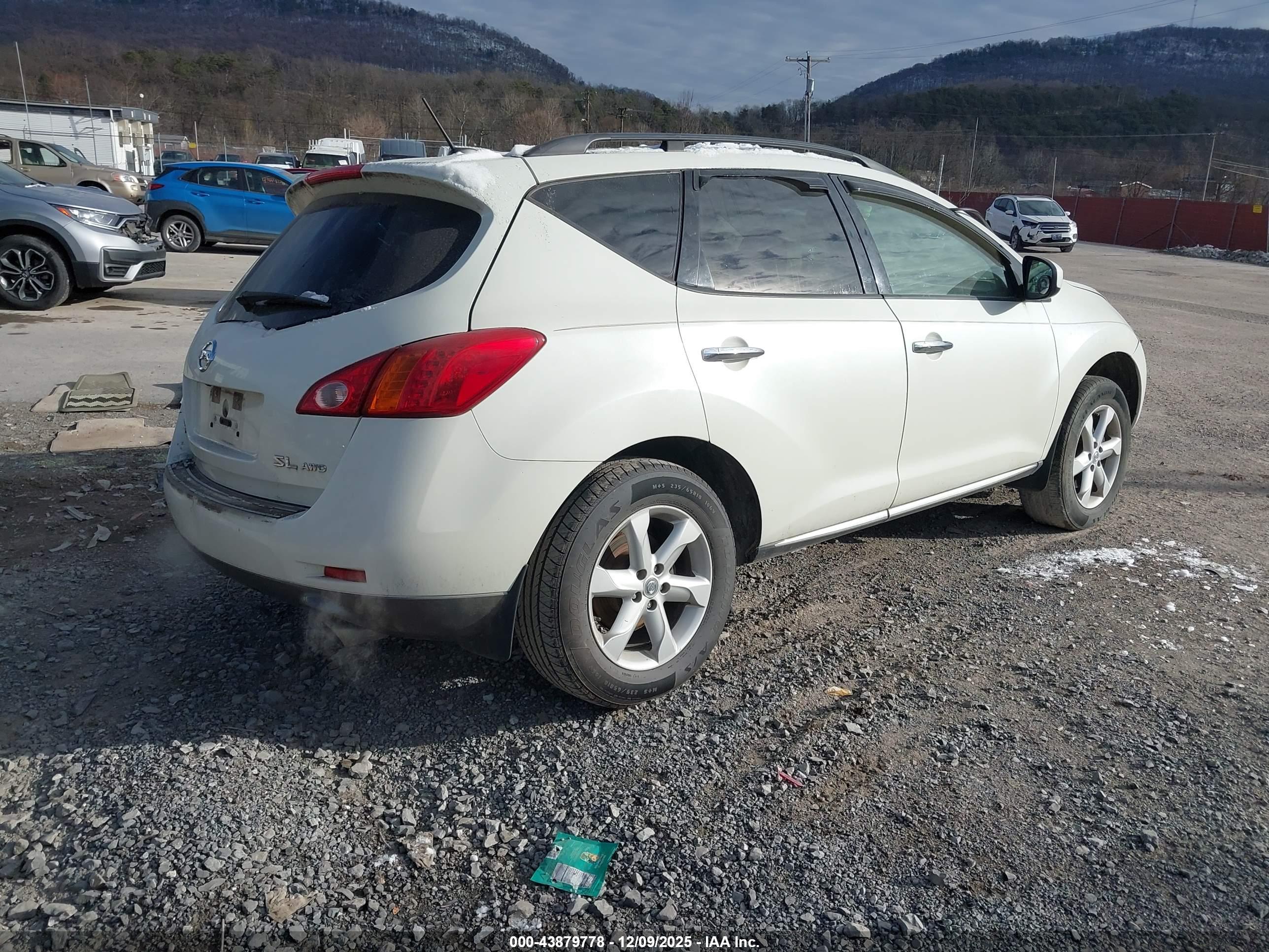 NISSAN MURANO image 4