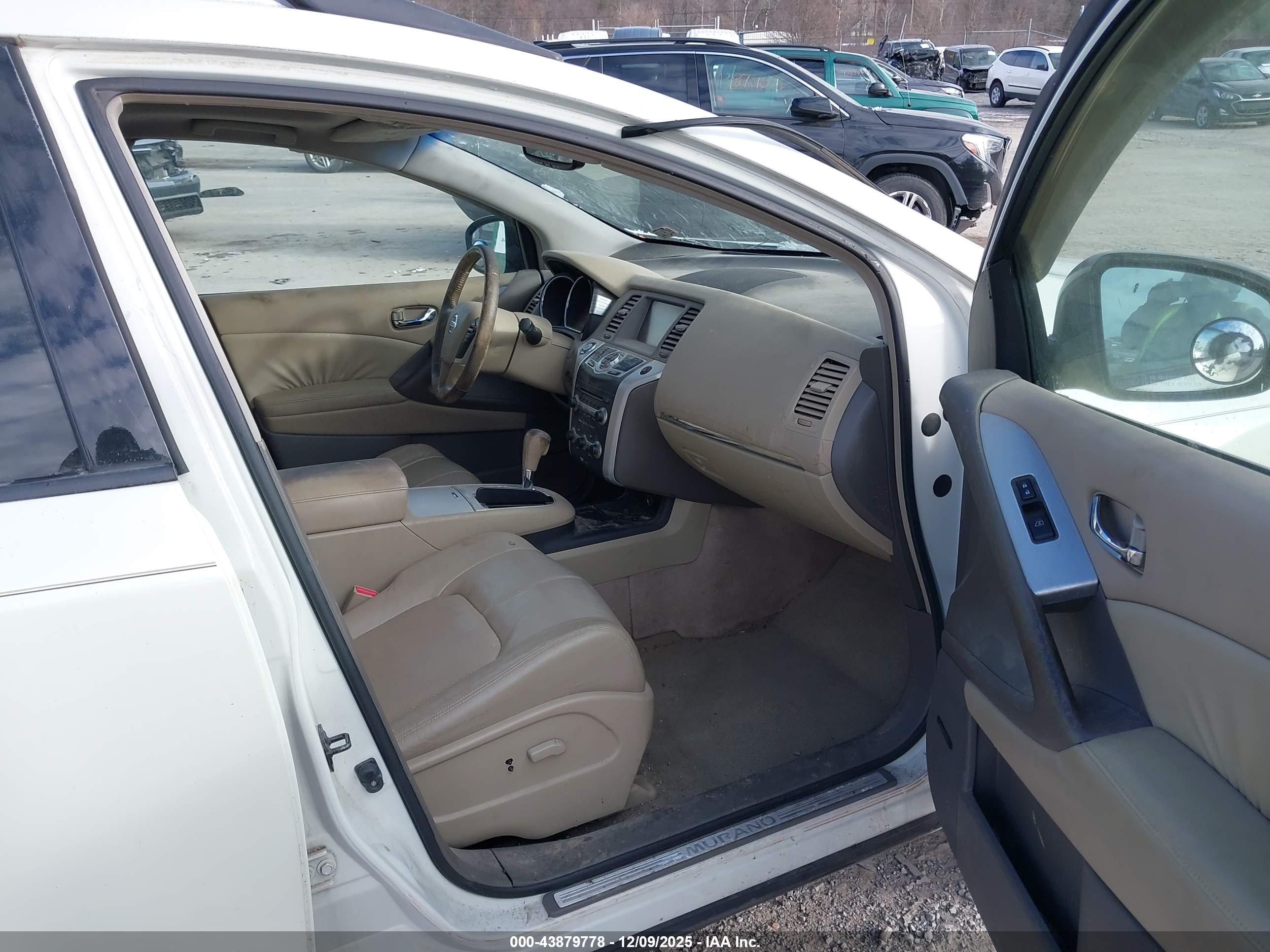 NISSAN MURANO image 5
