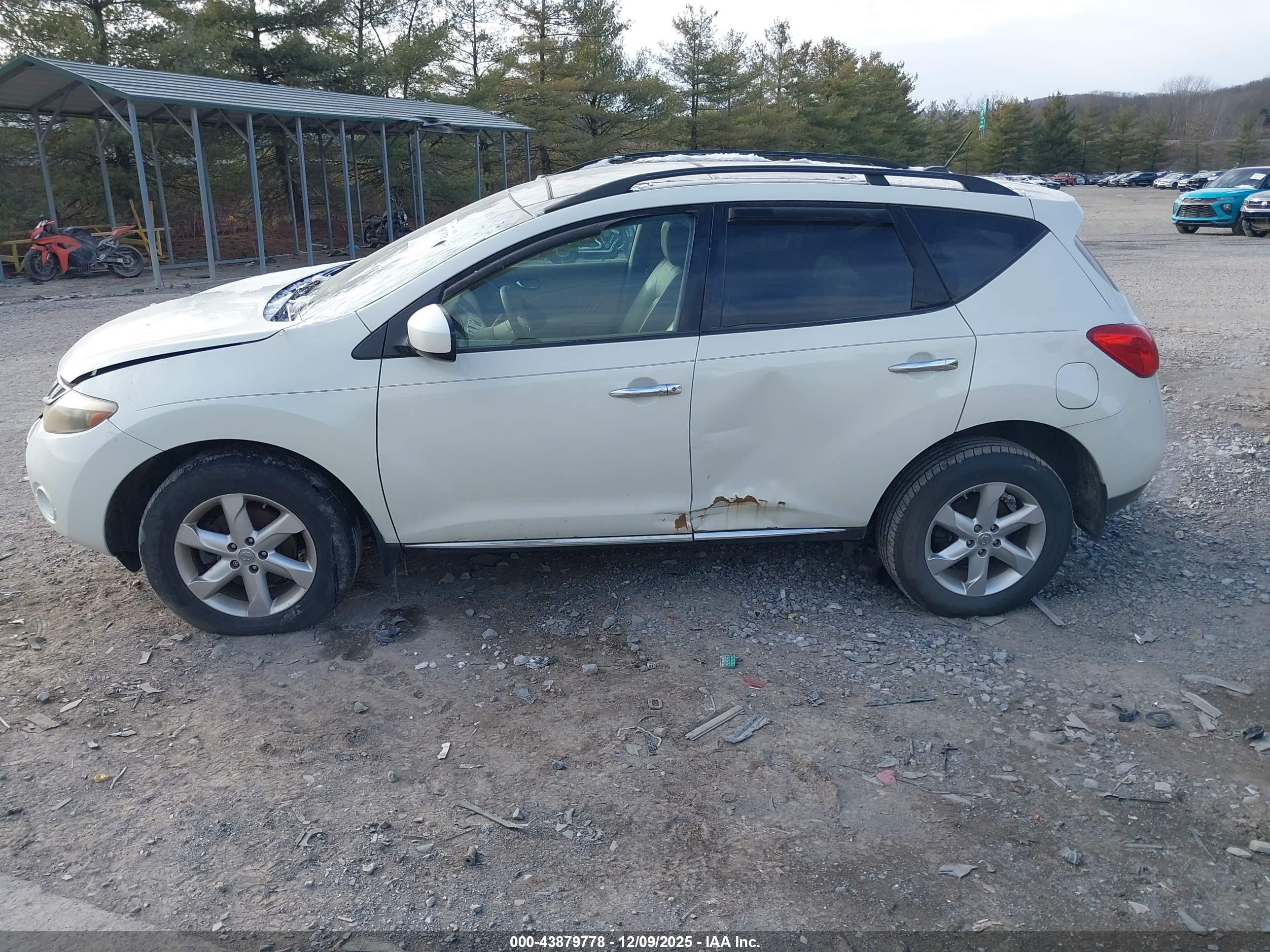 NISSAN MURANO image 6