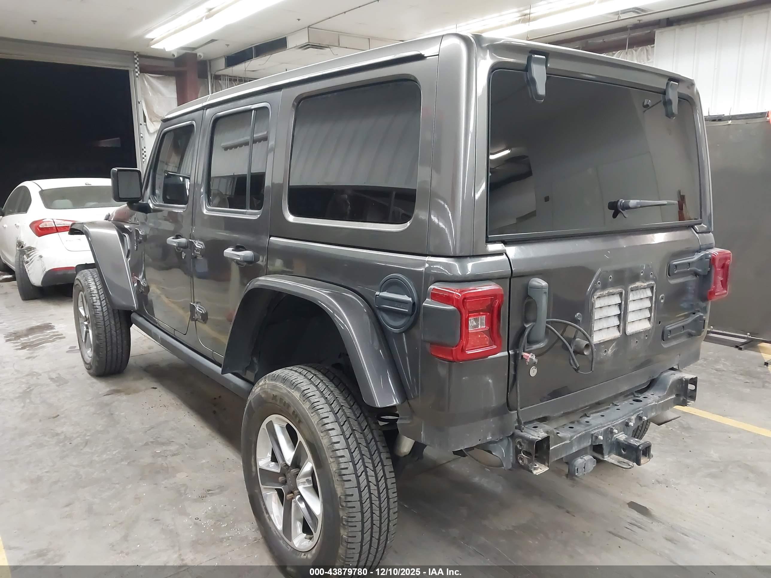 JEEP WRANGLER image 3