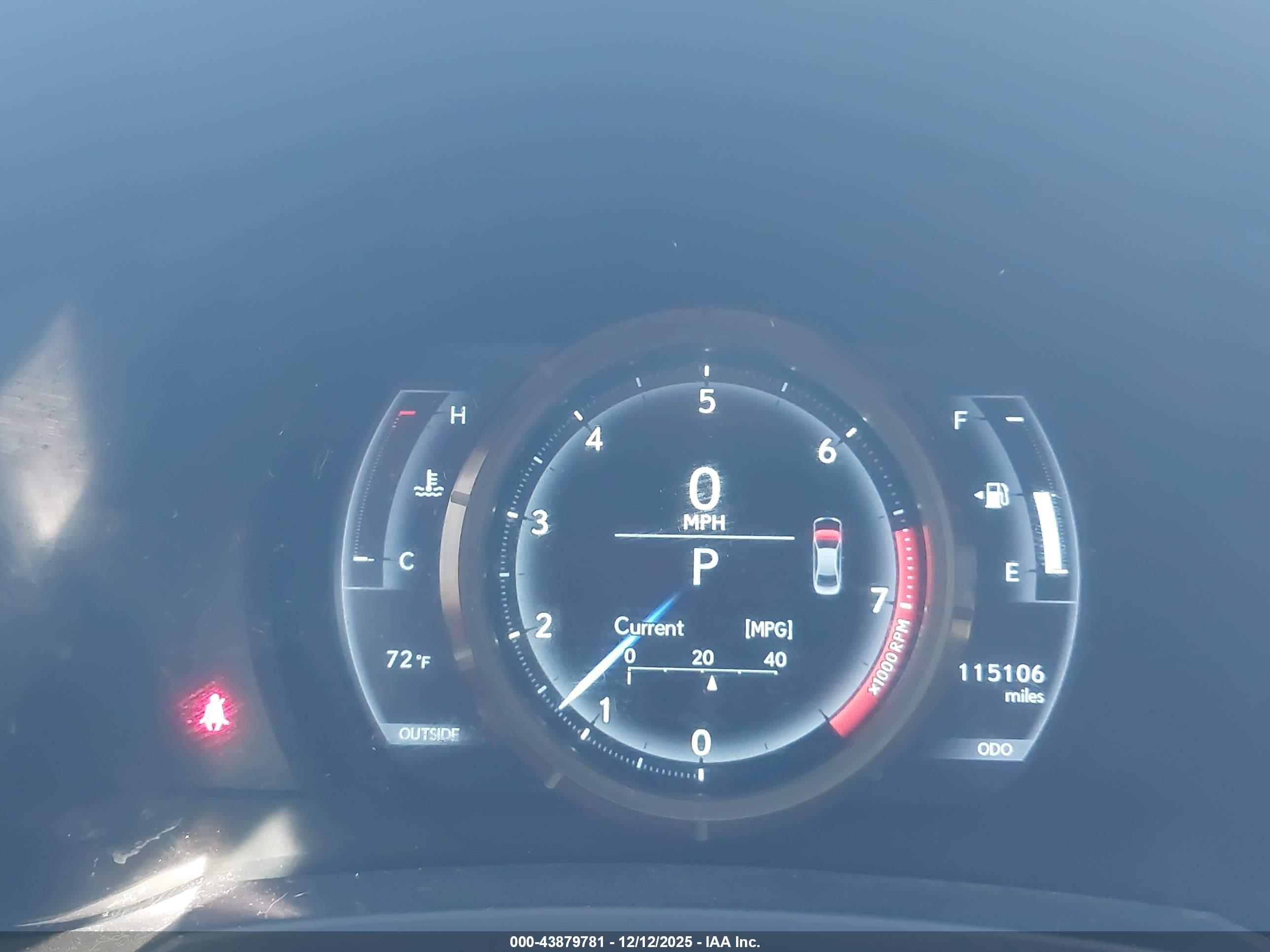 LEXUS IS image 7