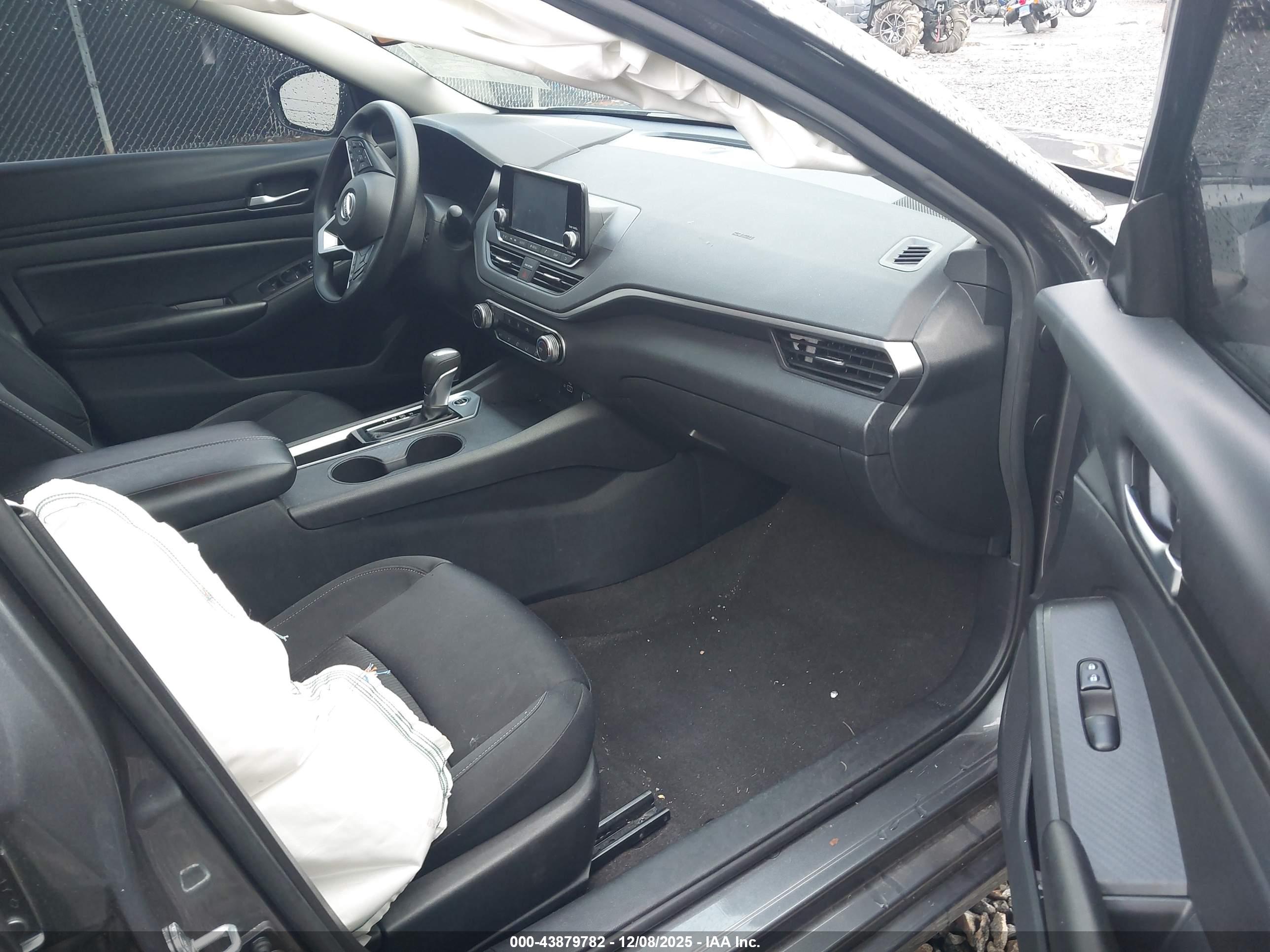 NISSAN ALTIMA image 5