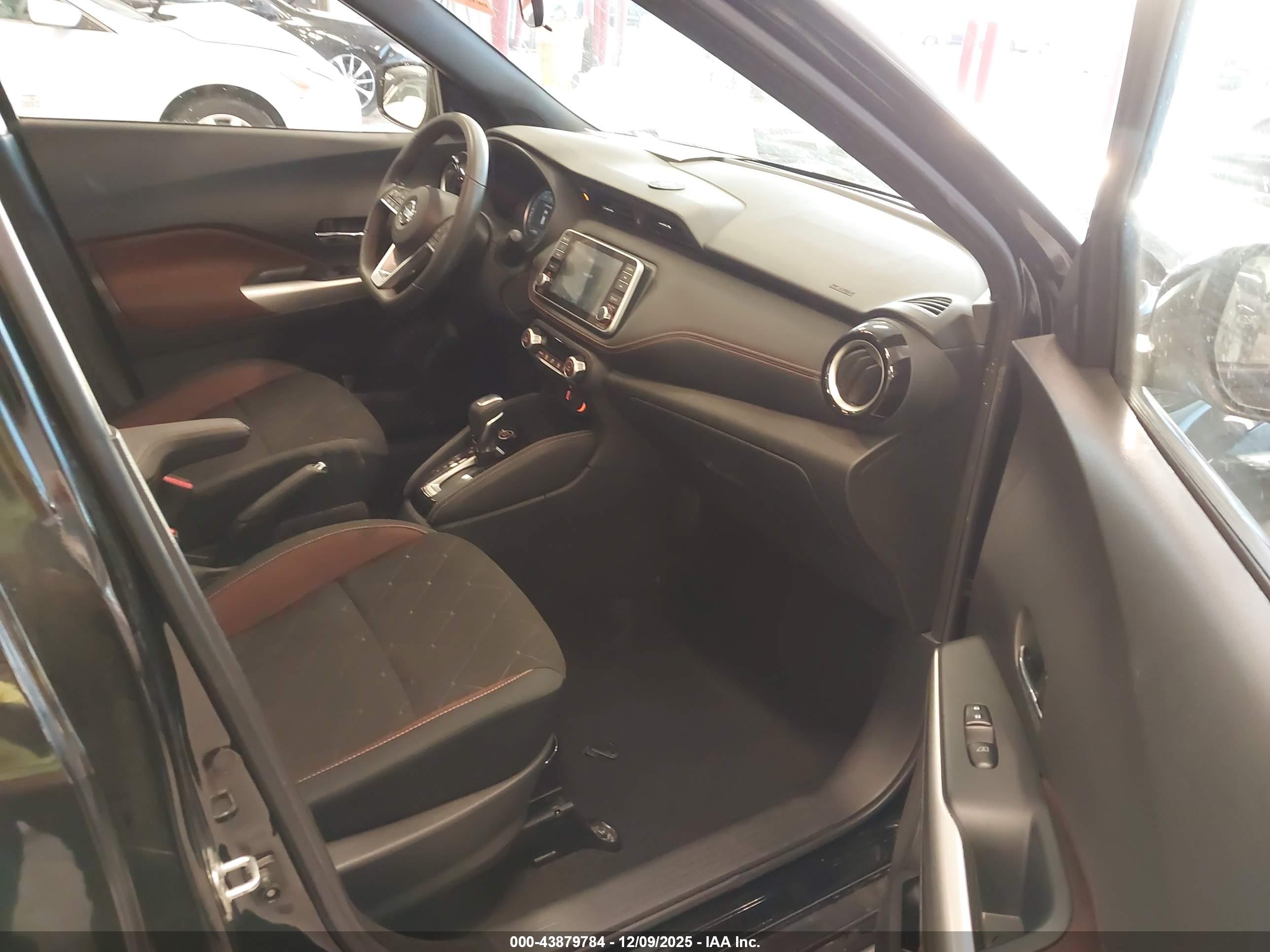 NISSAN KICKS image 5