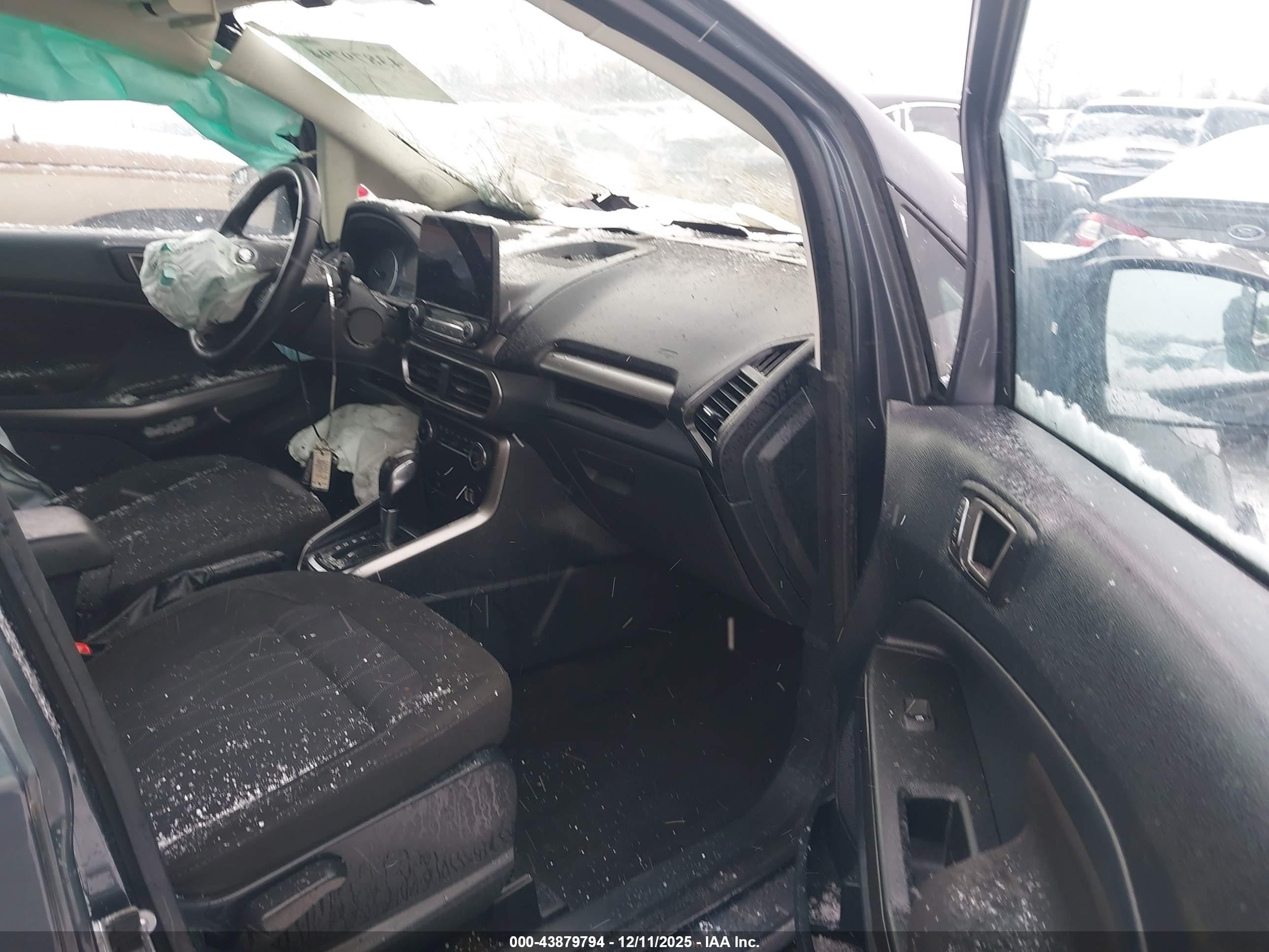 FORD ECOSPORT image 5