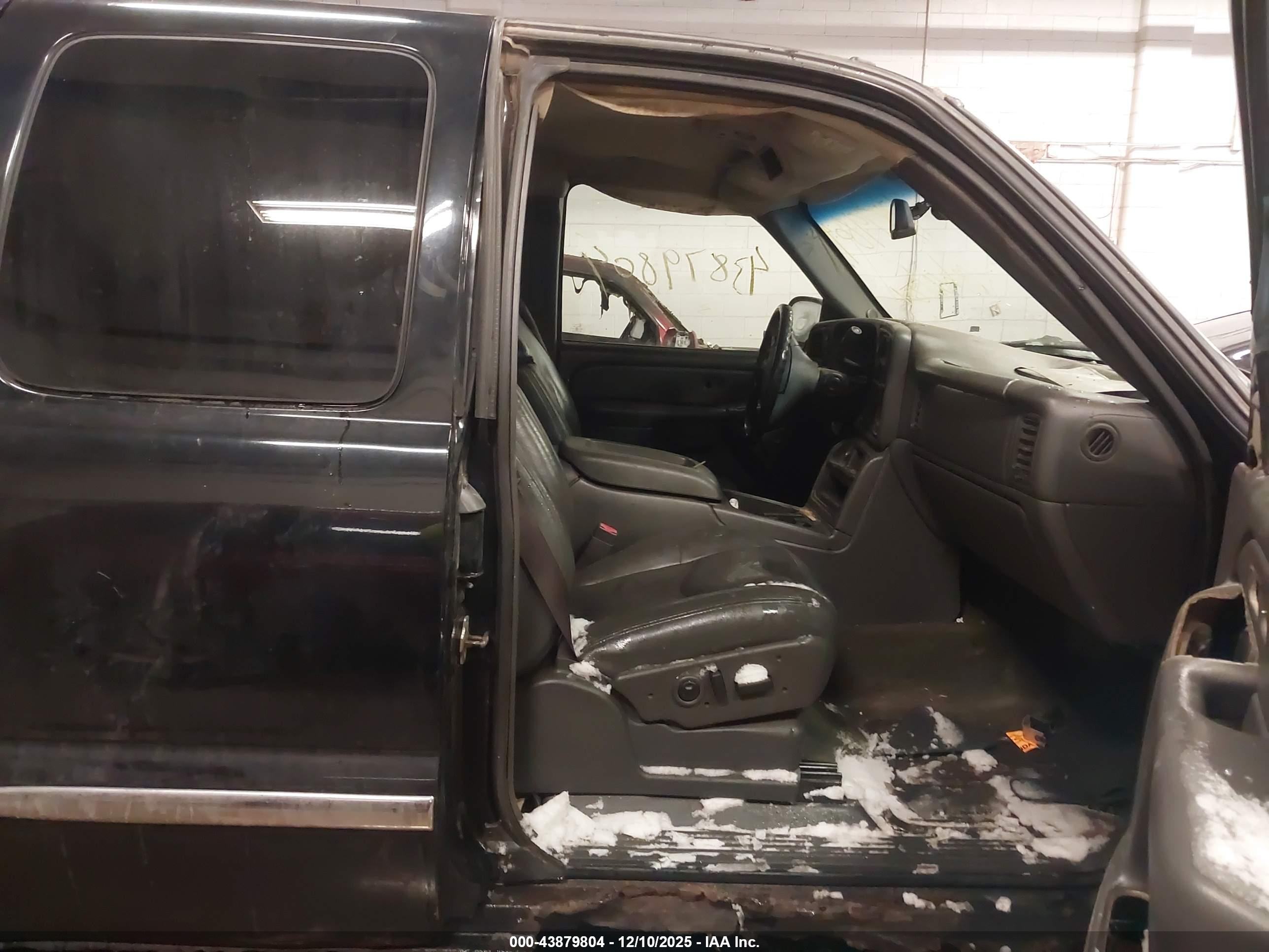 GMC SIERRA image 5