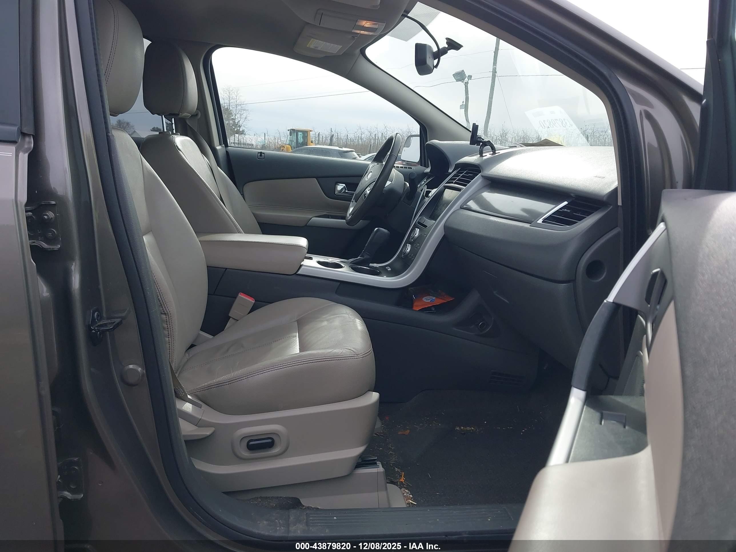 FORD EDGE image 5