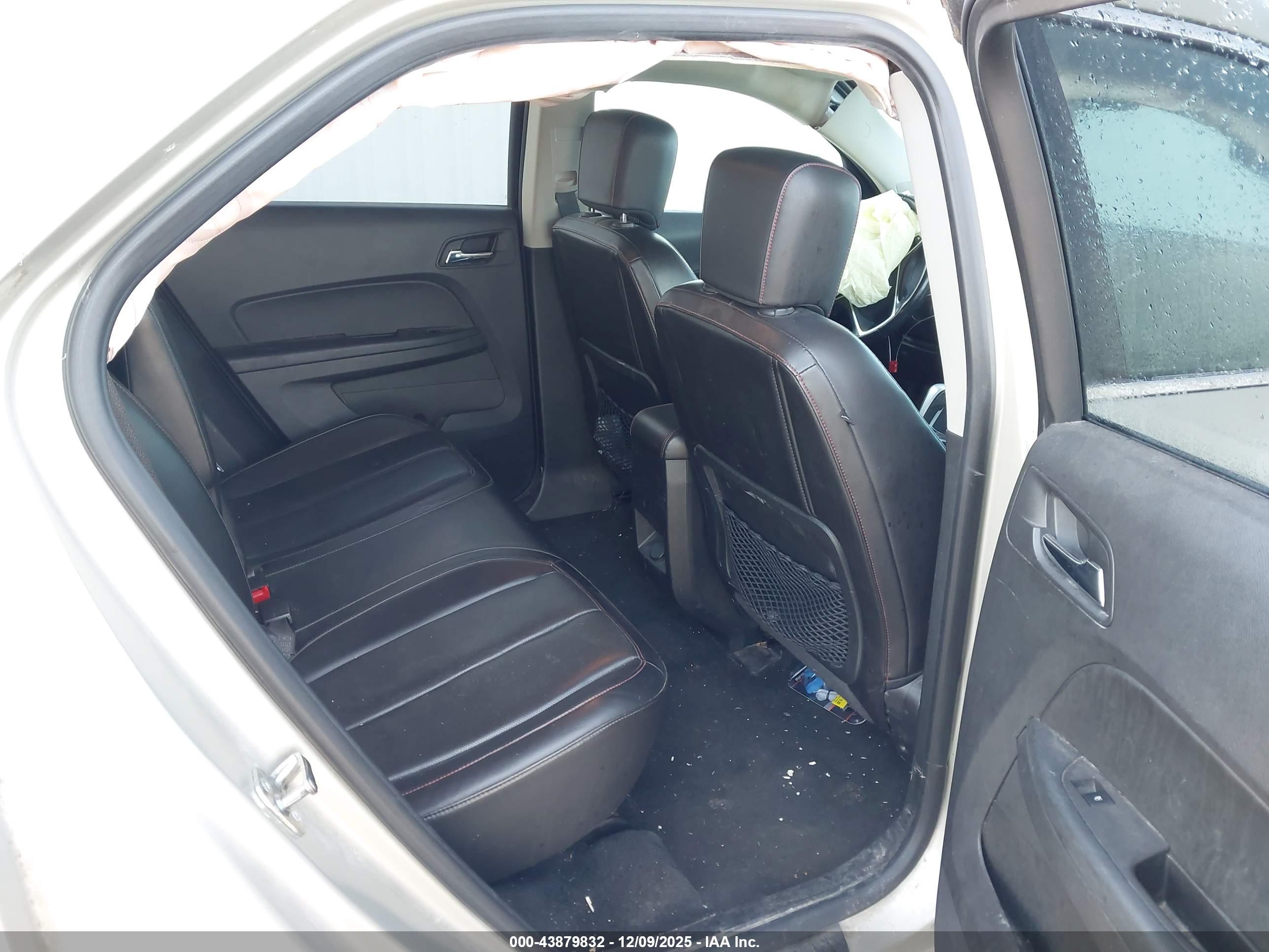 CHEVROLET EQUINOX image 8