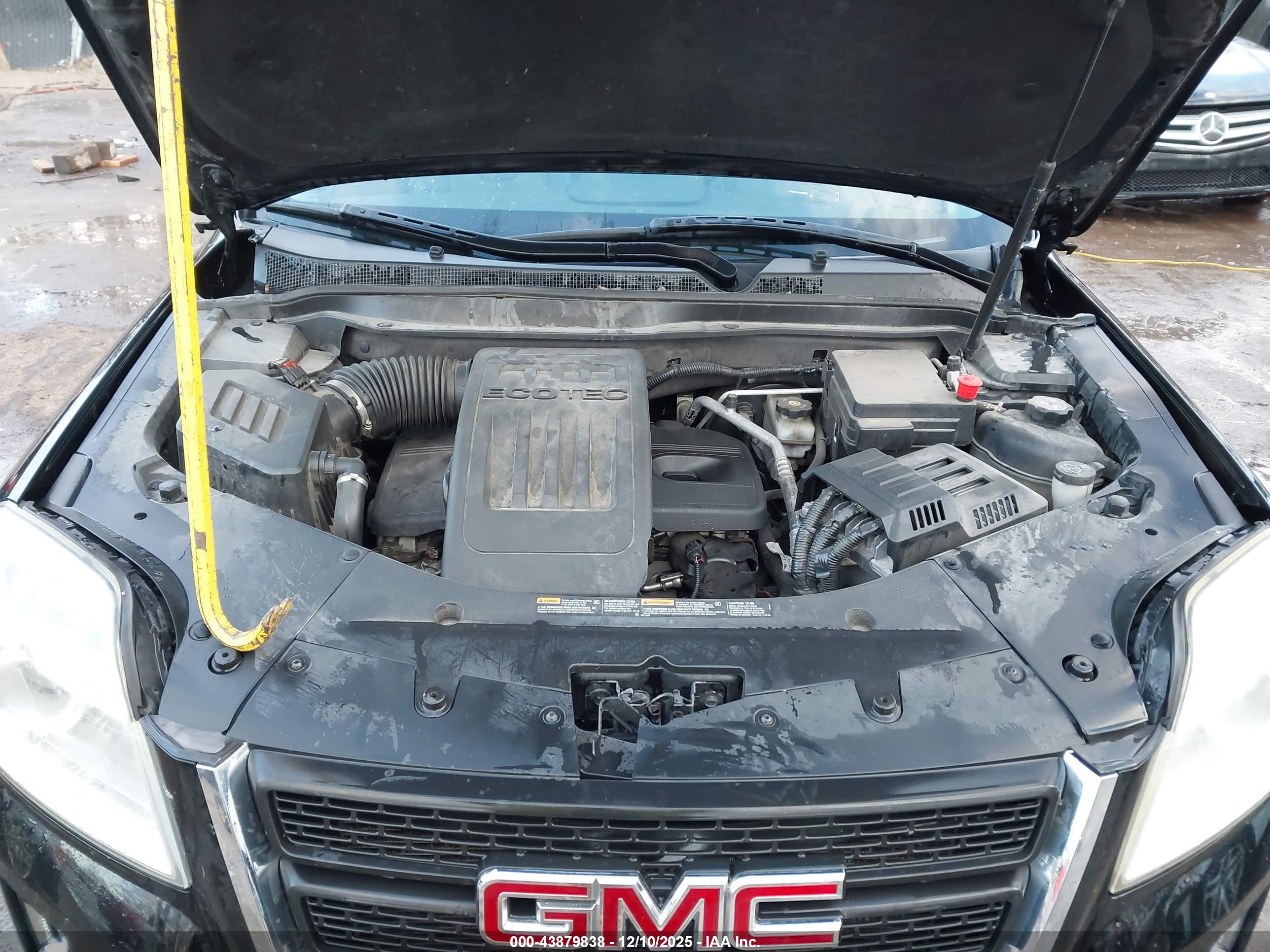GMC TERRAIN image 10