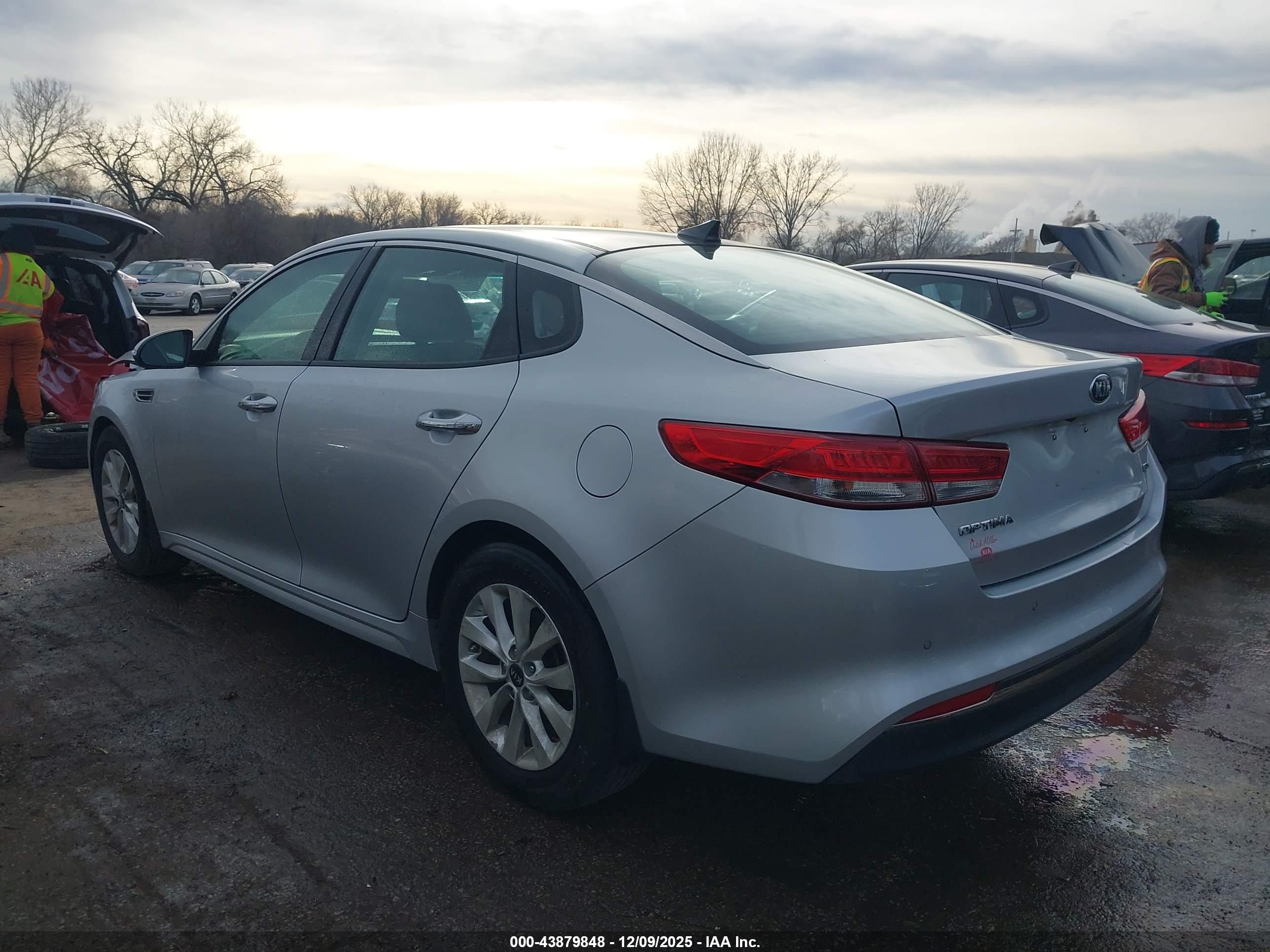 KIA OPTIMA image 3