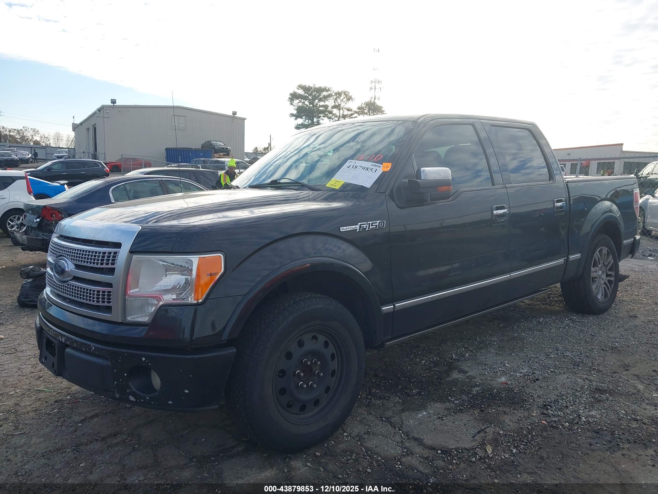 FORD F-150 image 2