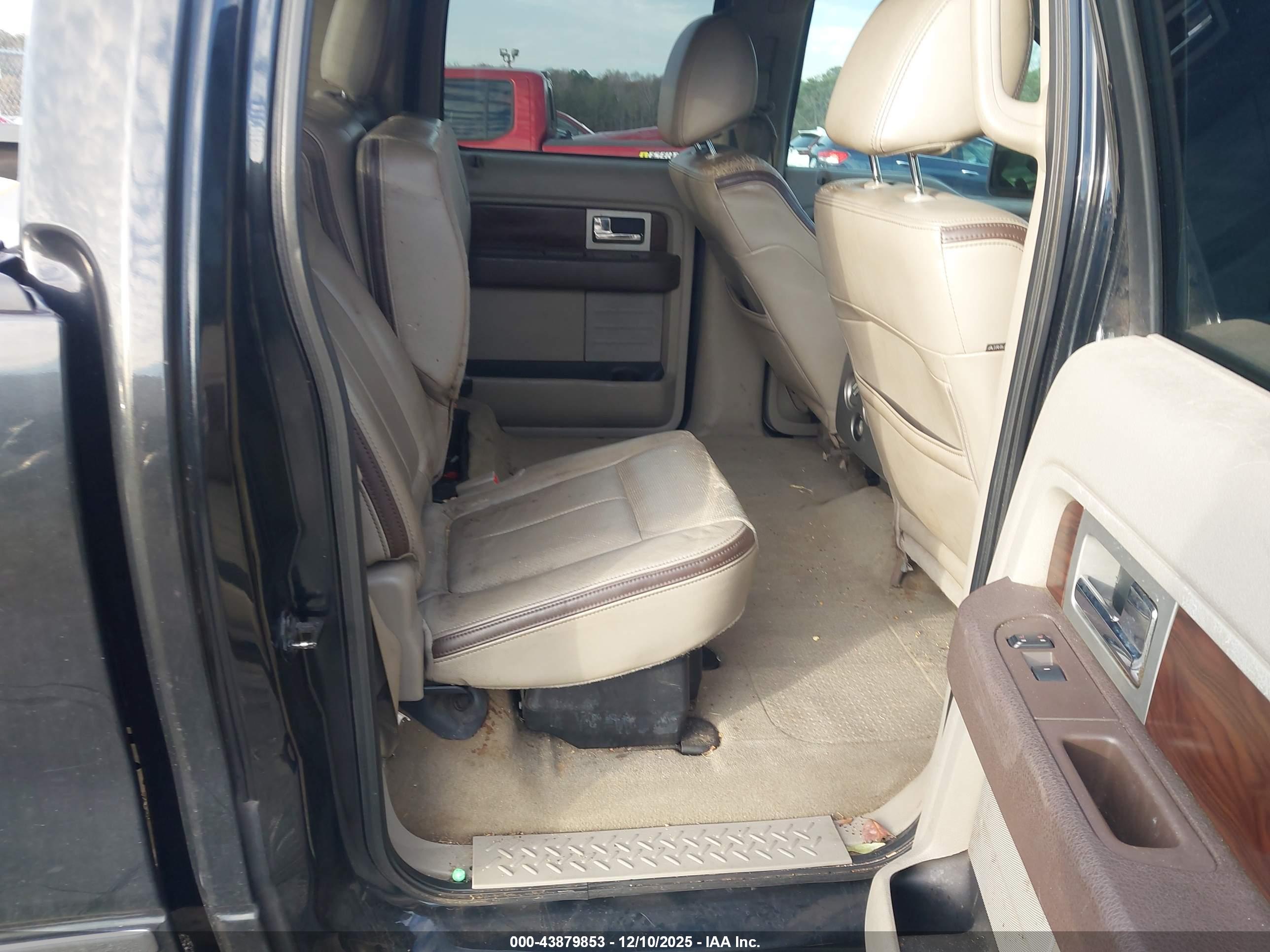 FORD F-150 image 8