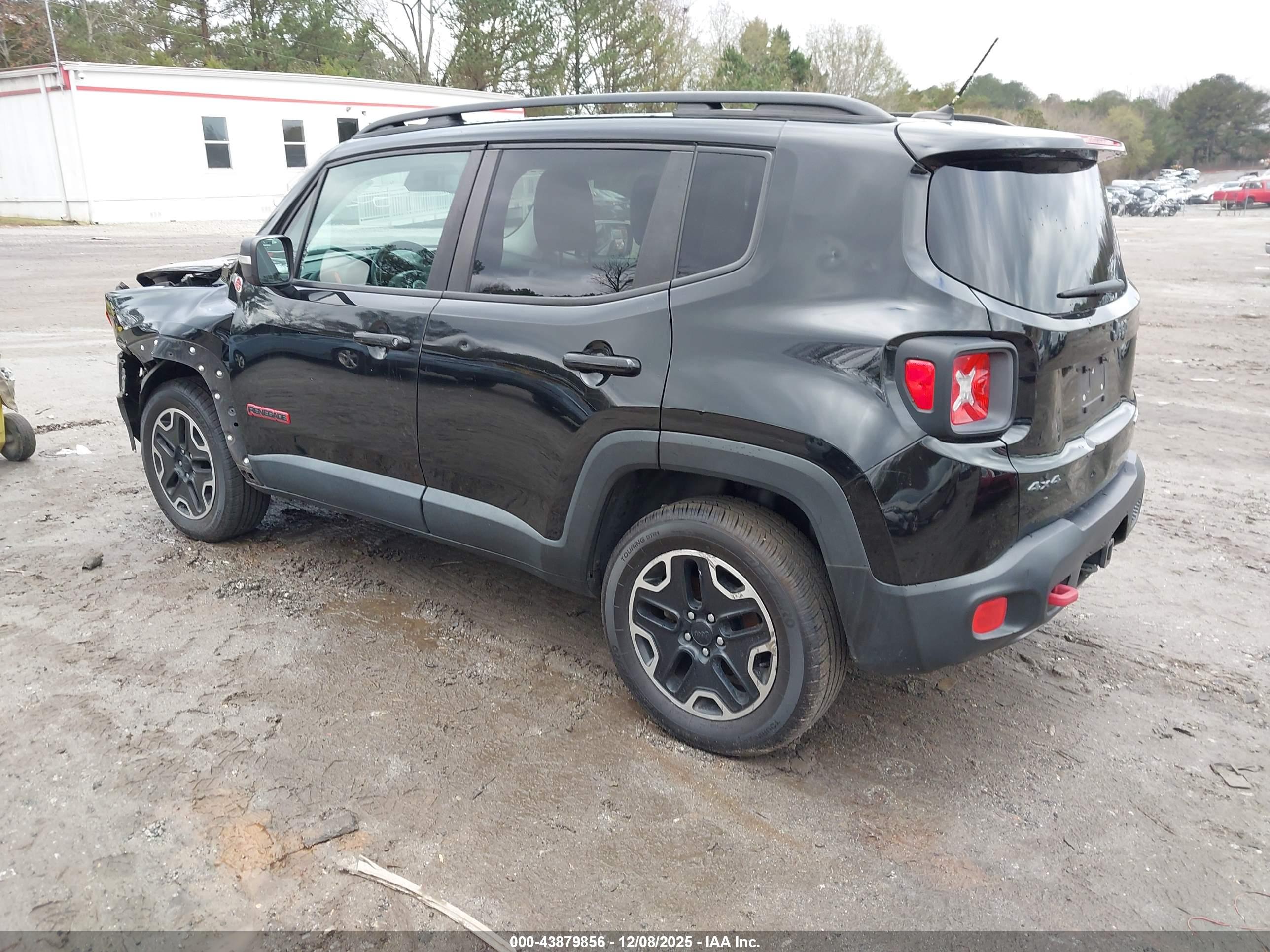 JEEP RENEGADE image 3