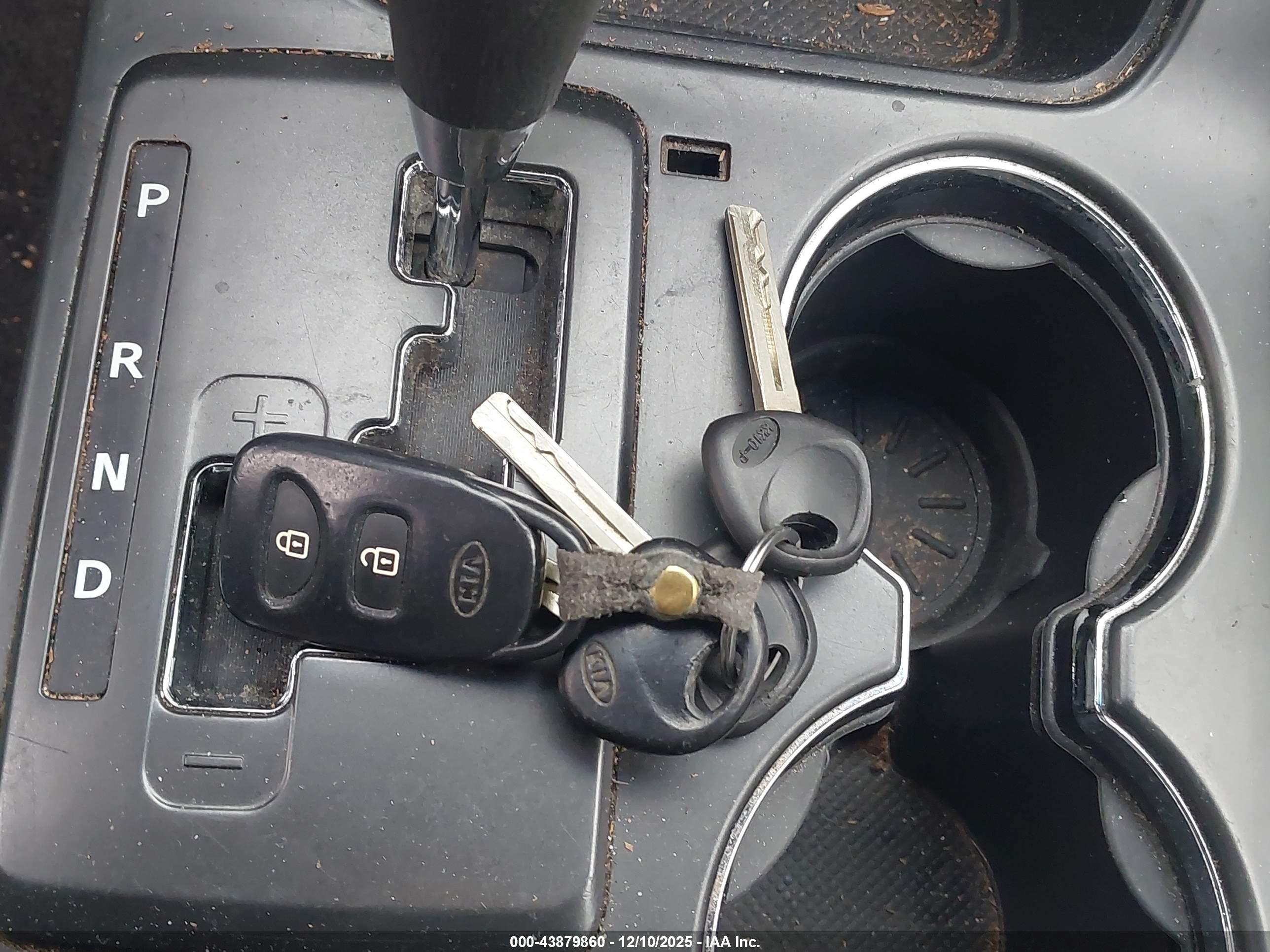 KIA SORENTO image 11