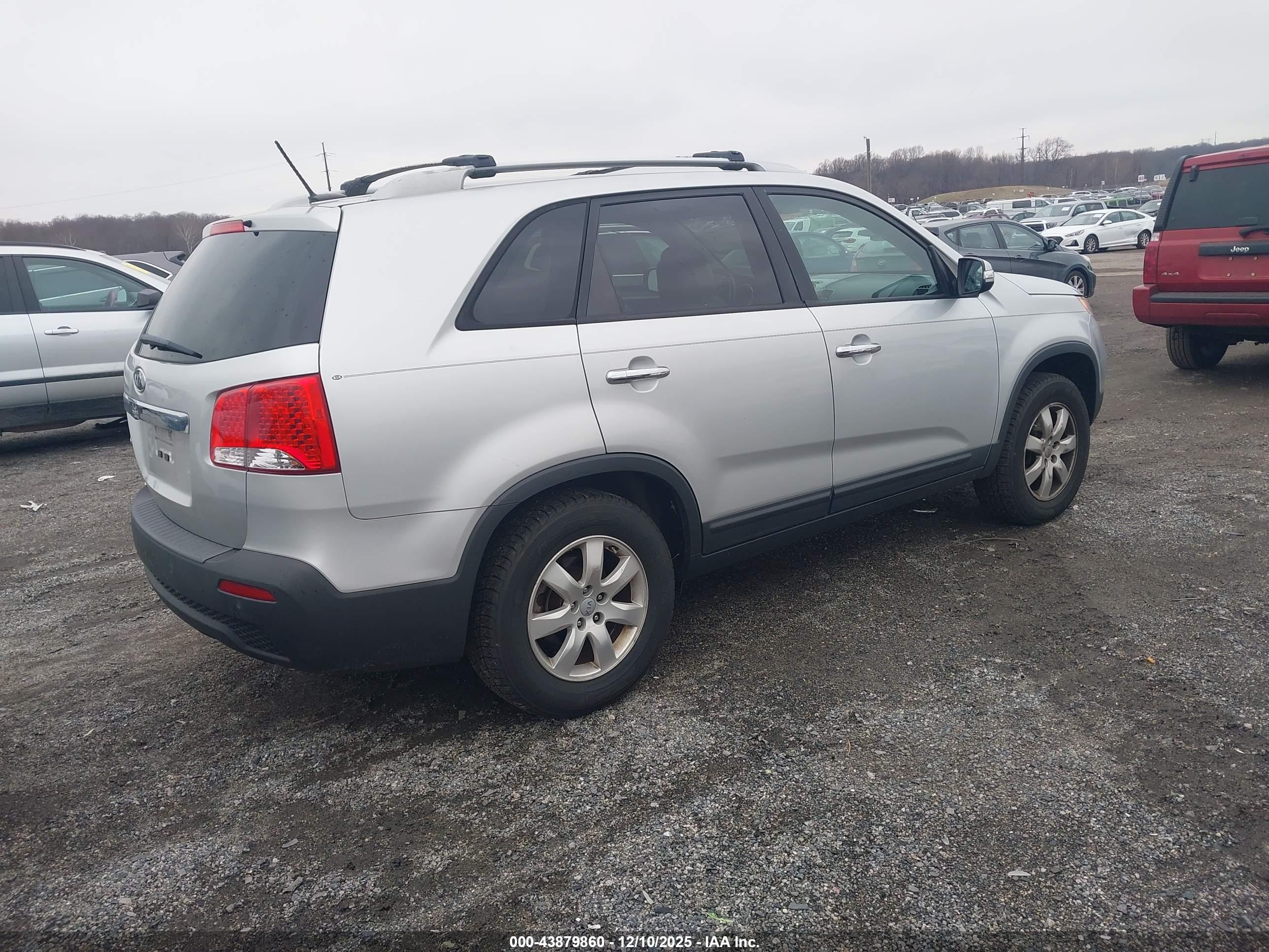 KIA SORENTO image 4