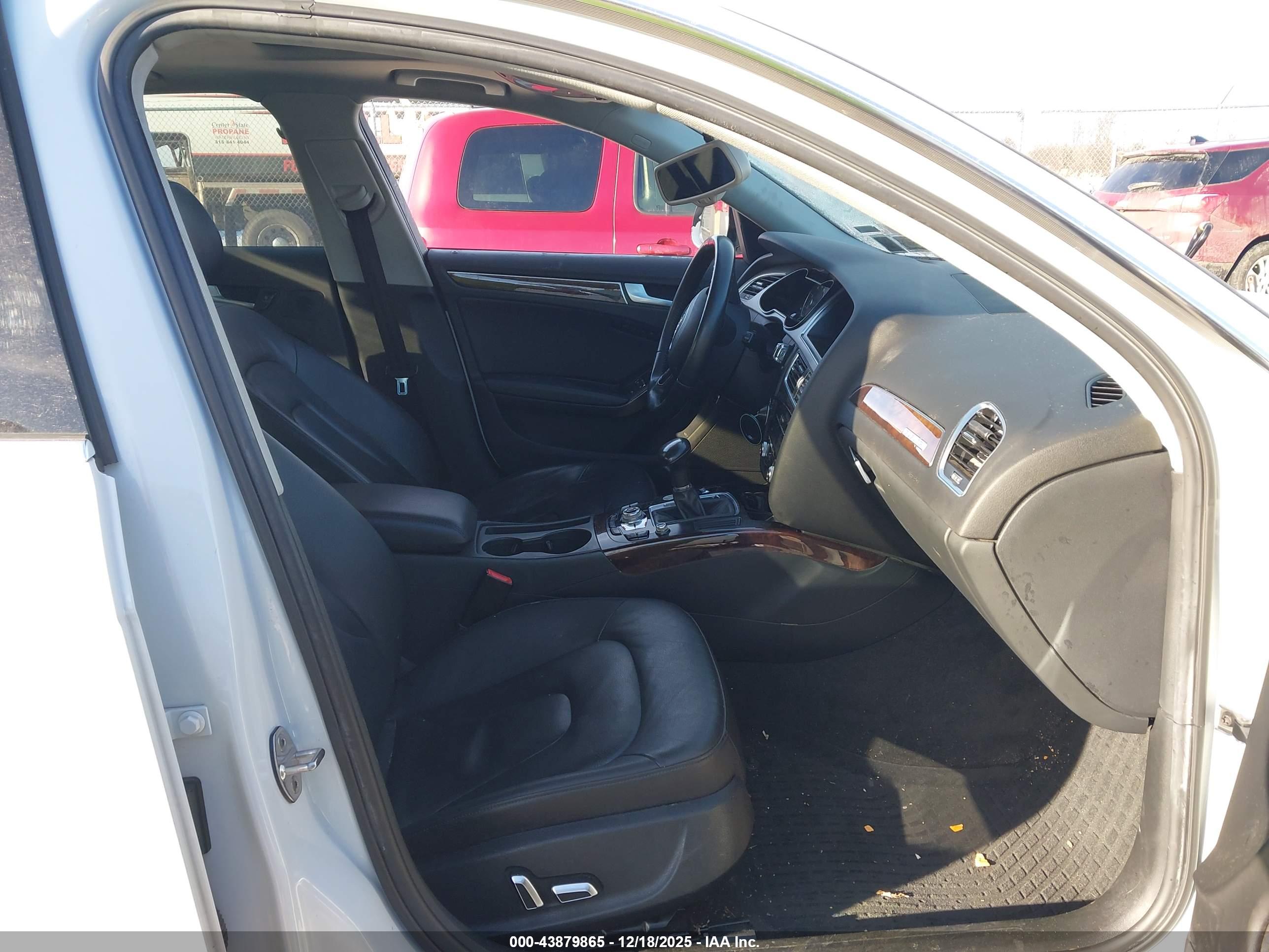 AUDI A4 image 5