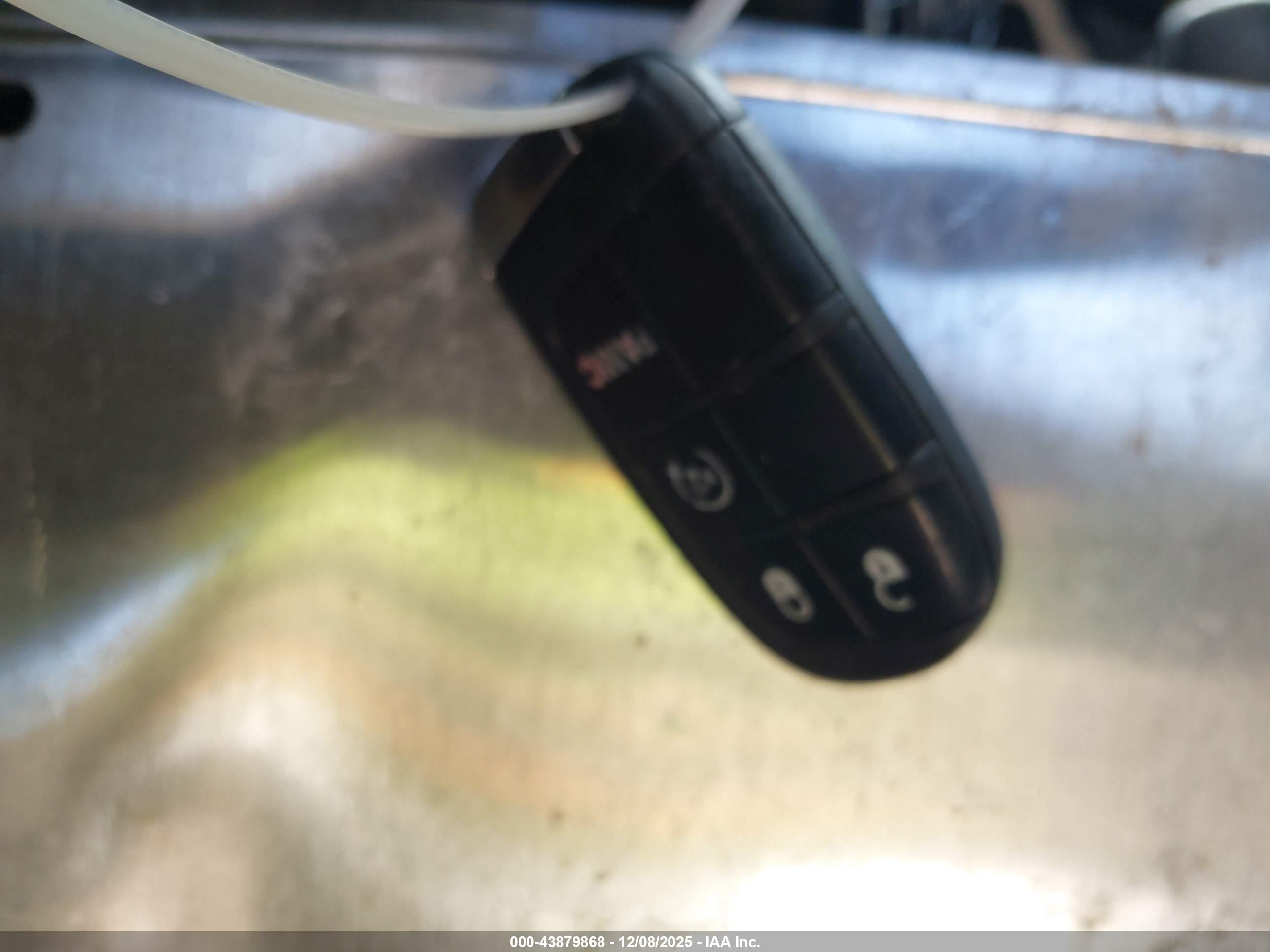 JEEP RENEGADE image 11