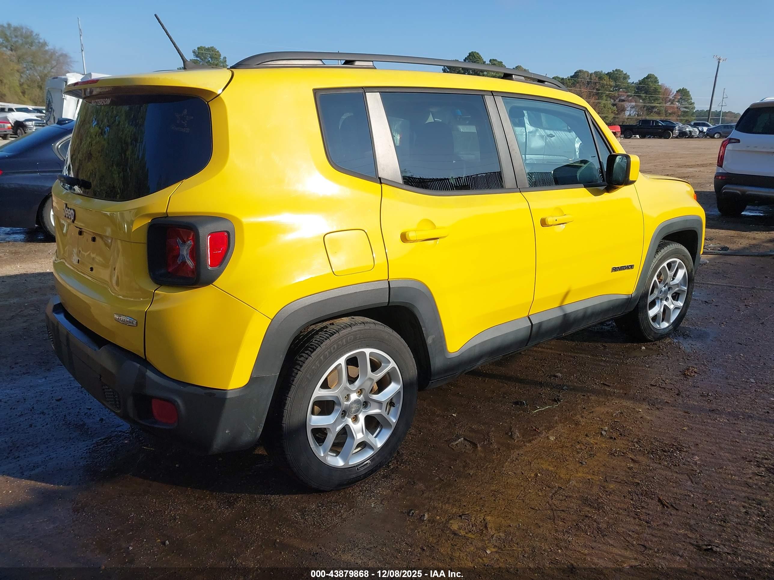 JEEP RENEGADE image 4
