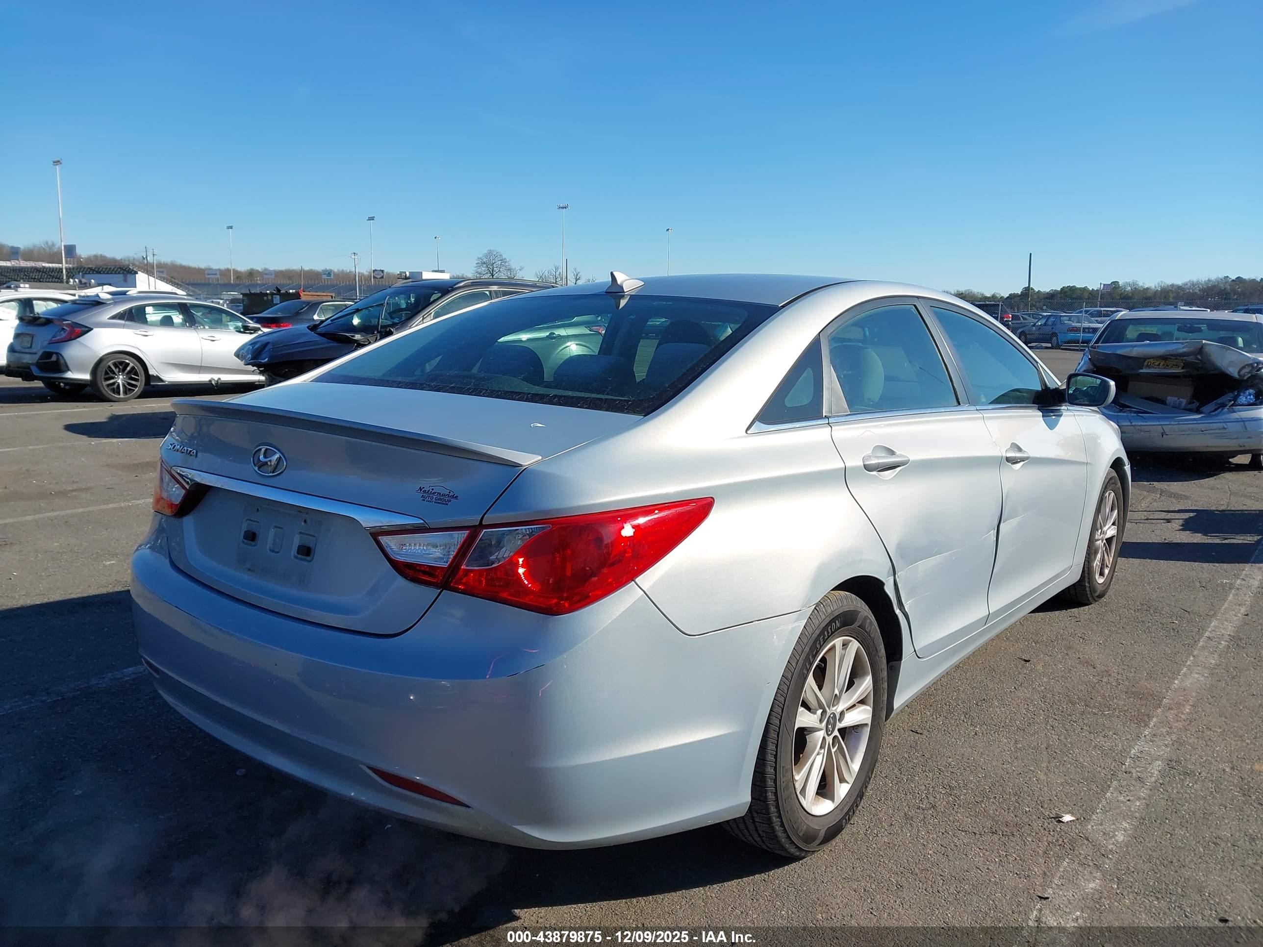 HYUNDAI SONATA image 4
