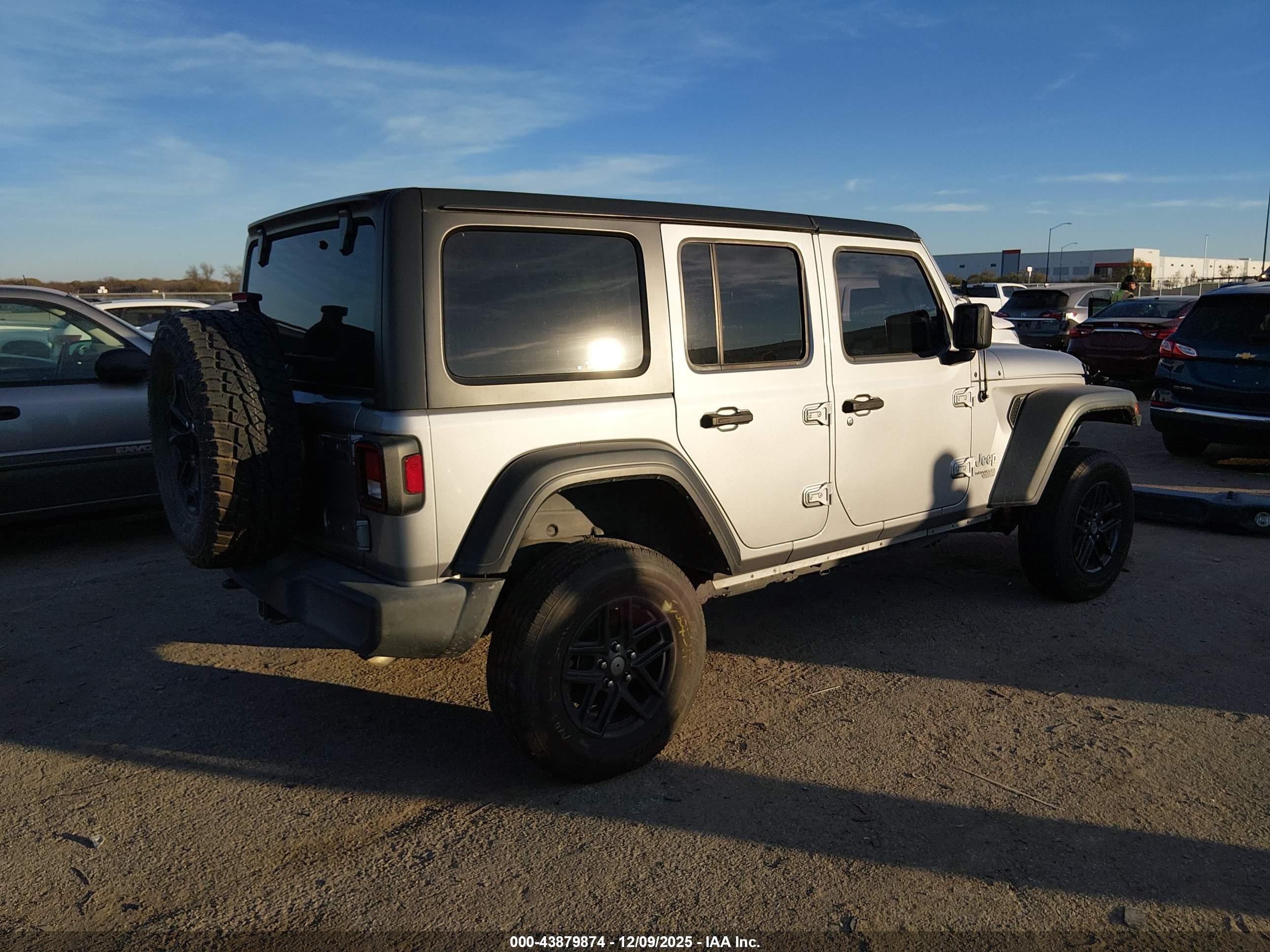 JEEP WRANGLER image 4