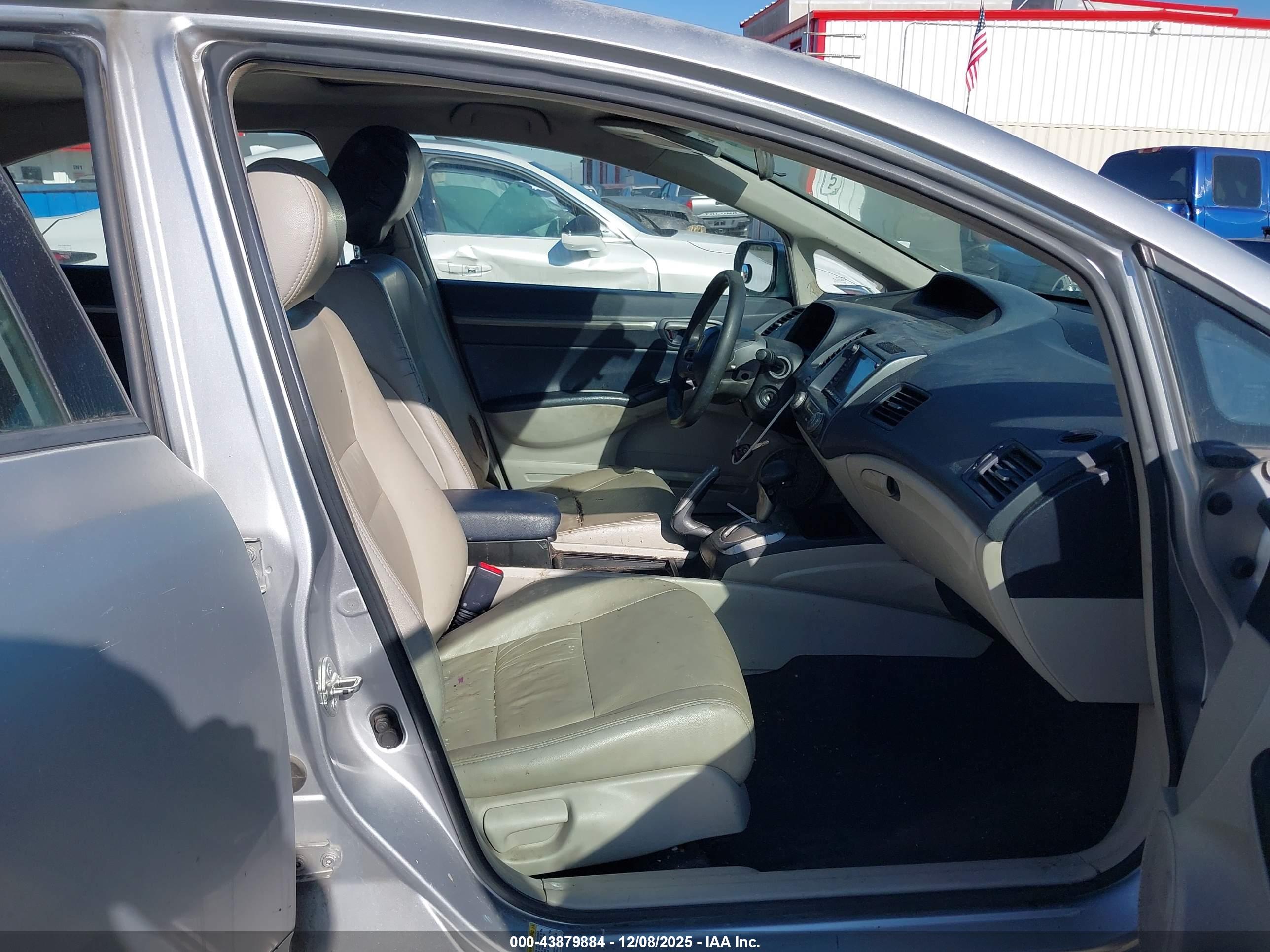 HONDA CIVIC image 5