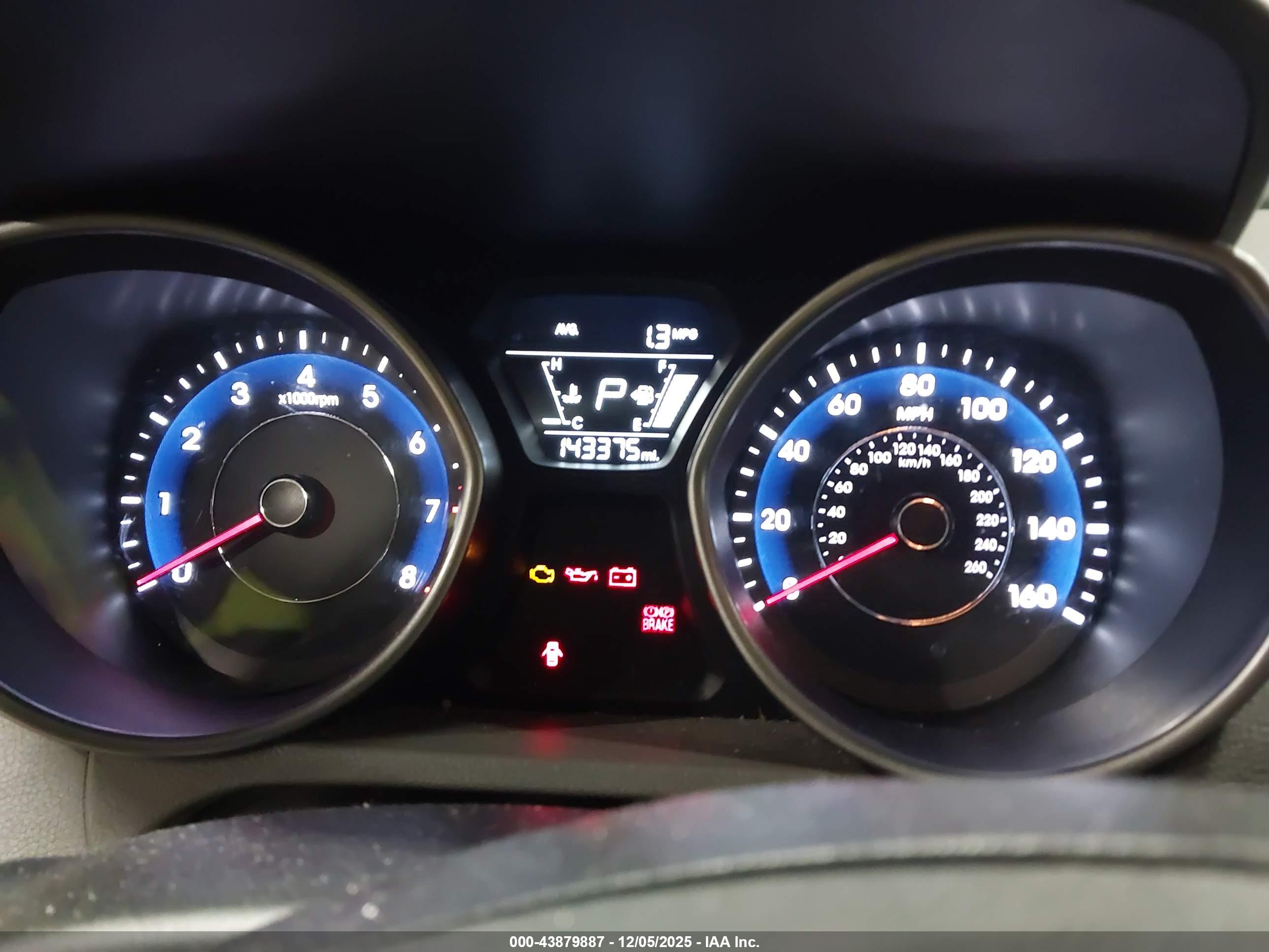 HYUNDAI ELANTRA image 7