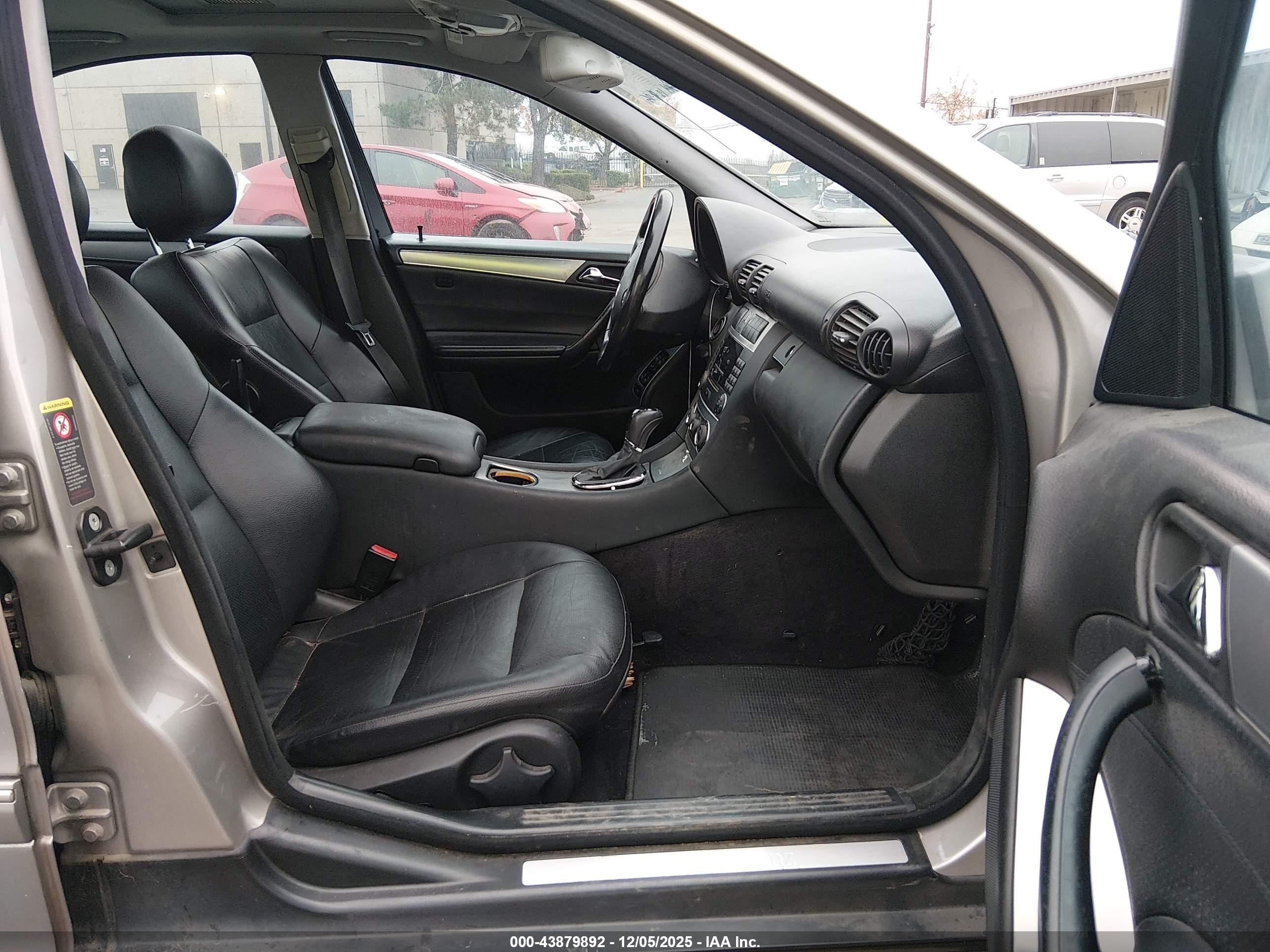 MERCEDES-BENZ C image 5