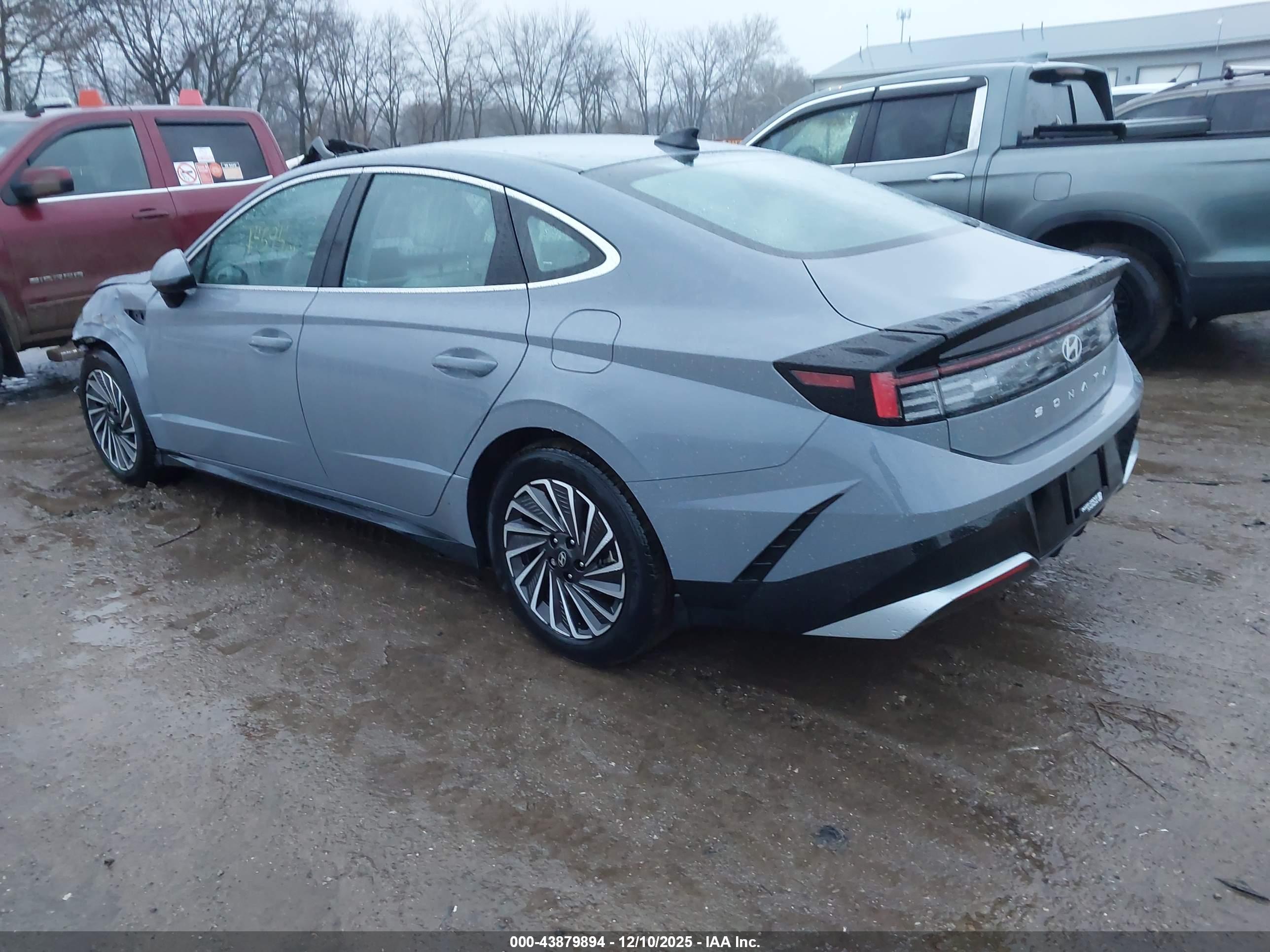 HYUNDAI SONATA image 3