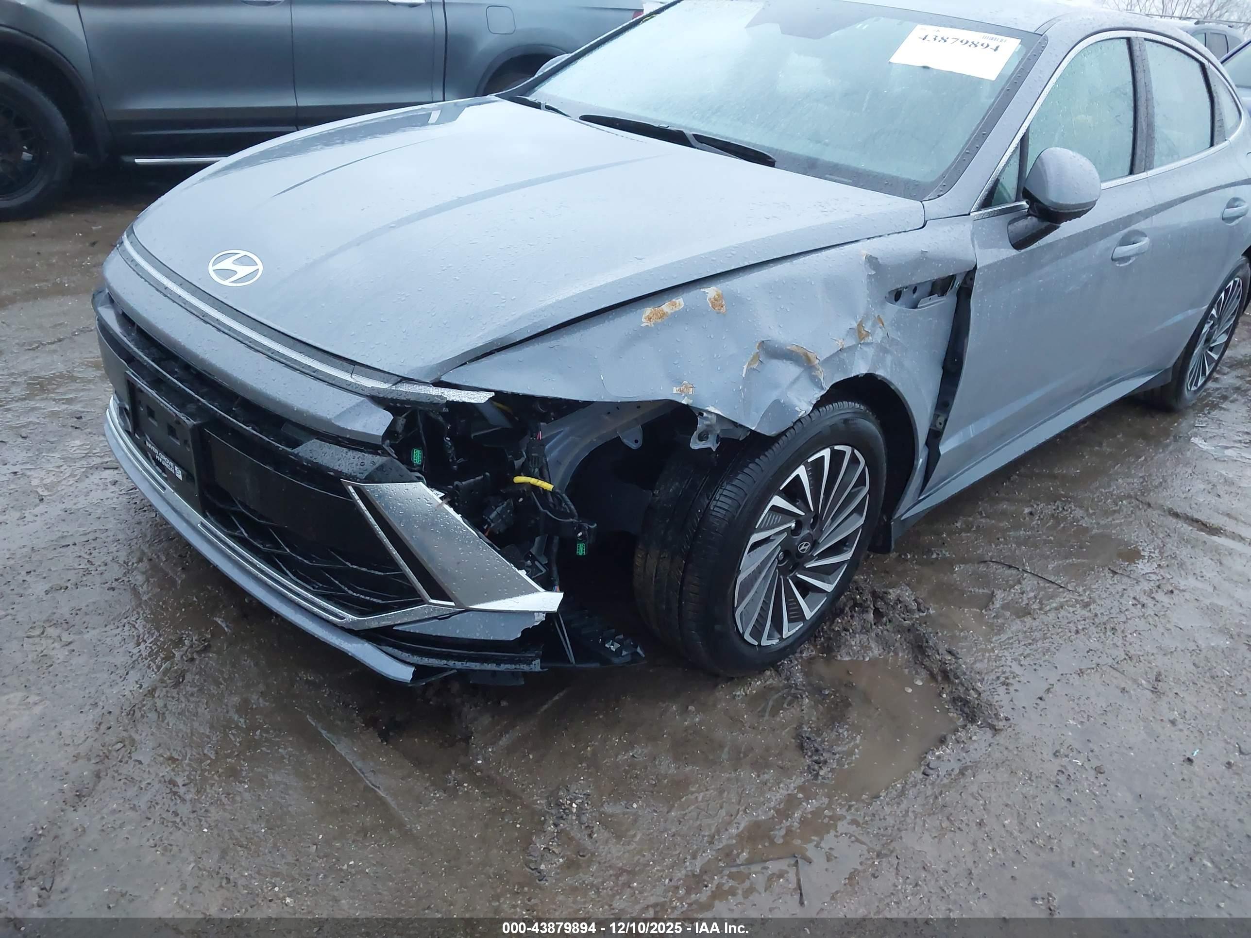 HYUNDAI SONATA image 6