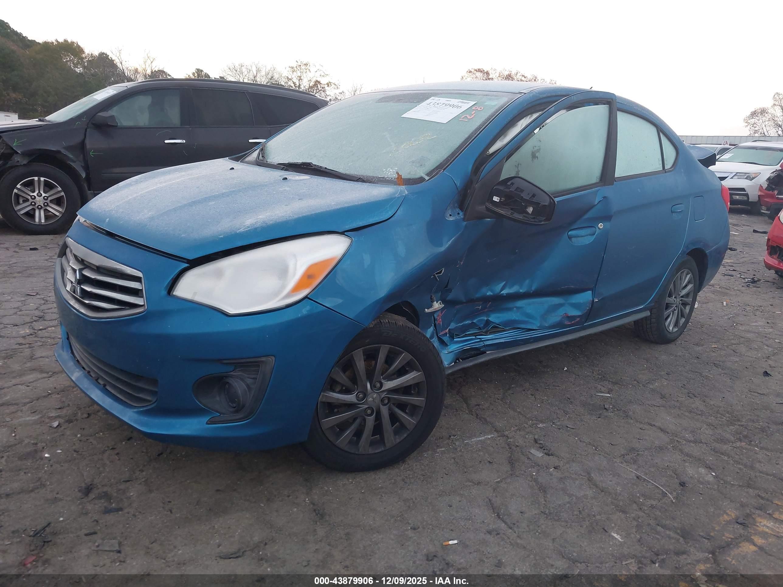 MITSUBISHI MIRAGE image 2