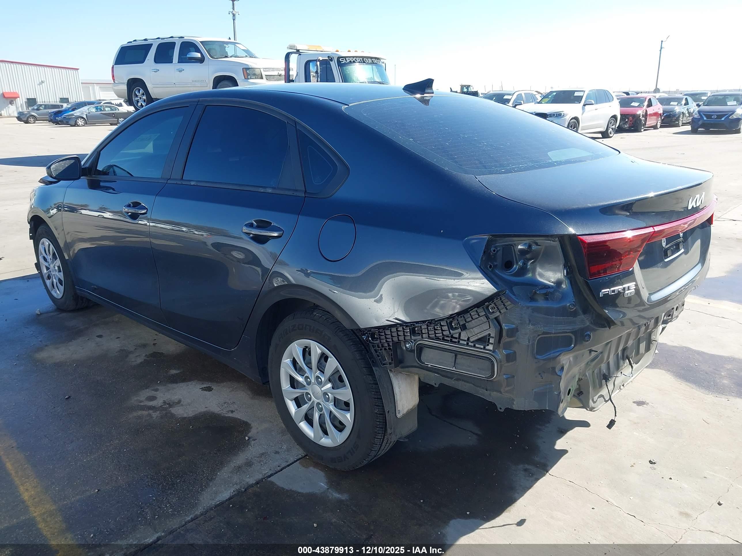 KIA FORTE image 3